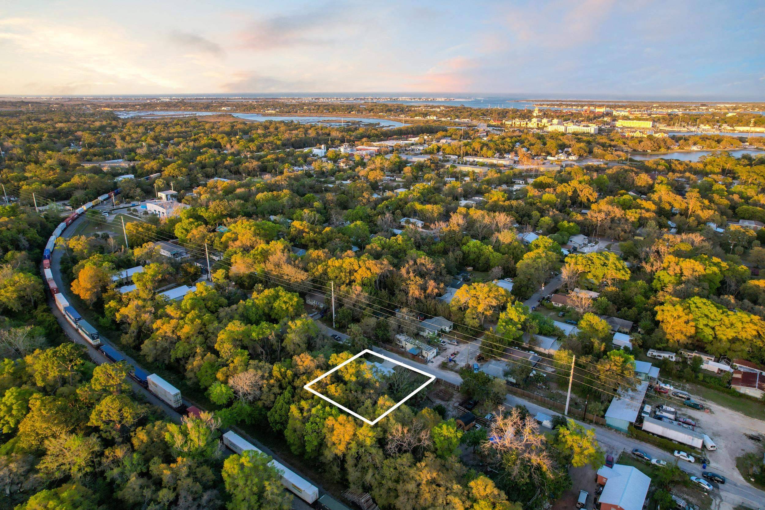 St Augustine, FL 32084,461 S Rodriquez St