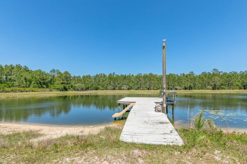 San Mateo, FL 32187,641 E State Road 100