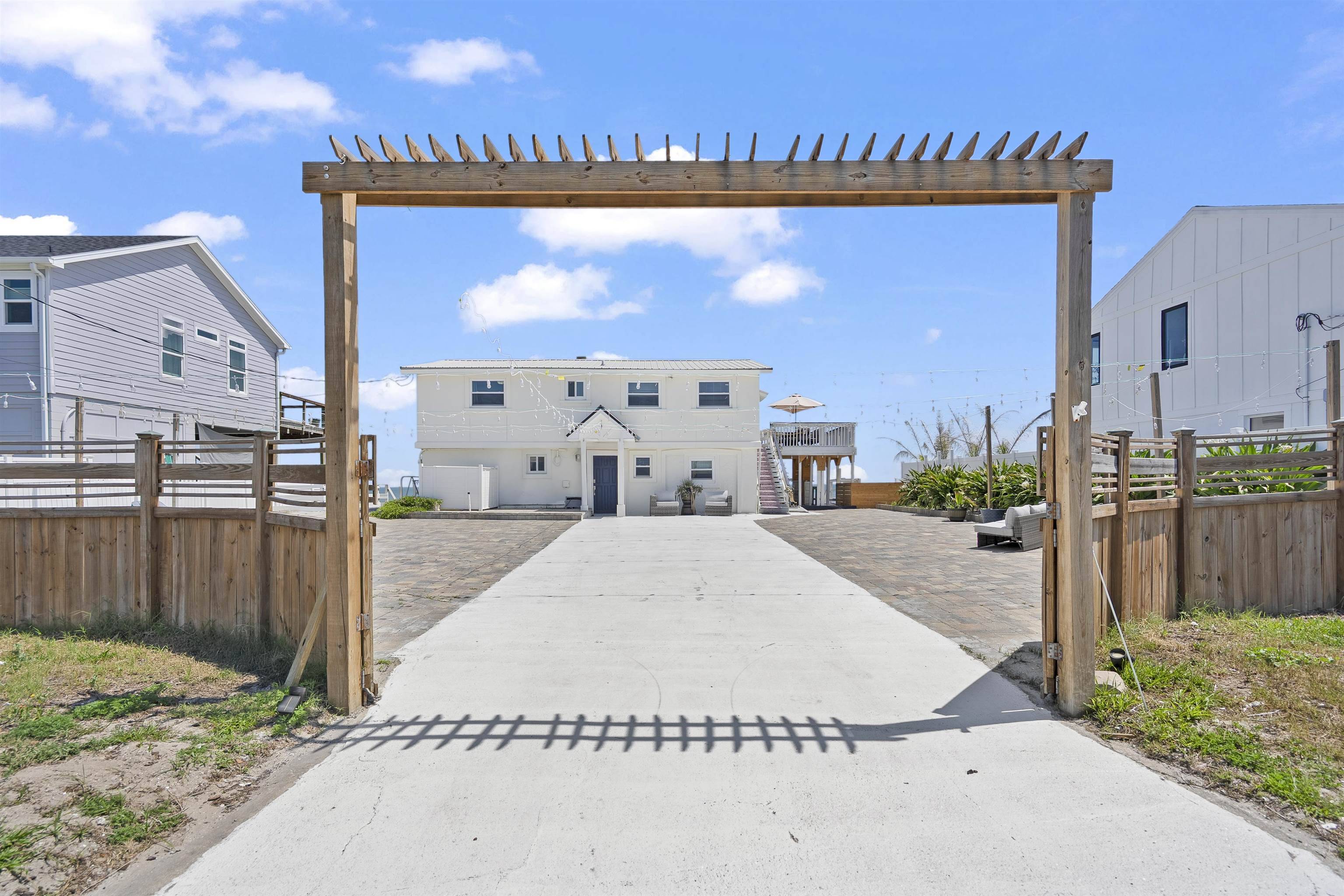 Ponte Vedra Beach, FL 32082,Address not disclosed