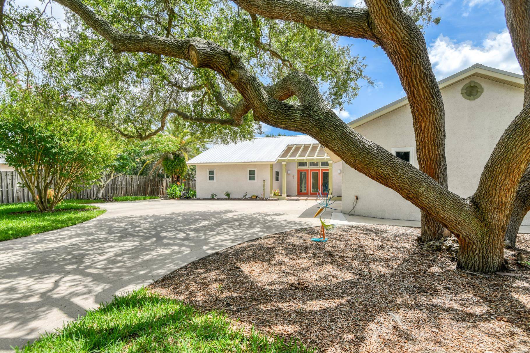 St Augustine, FL 32080,5324 4th Street