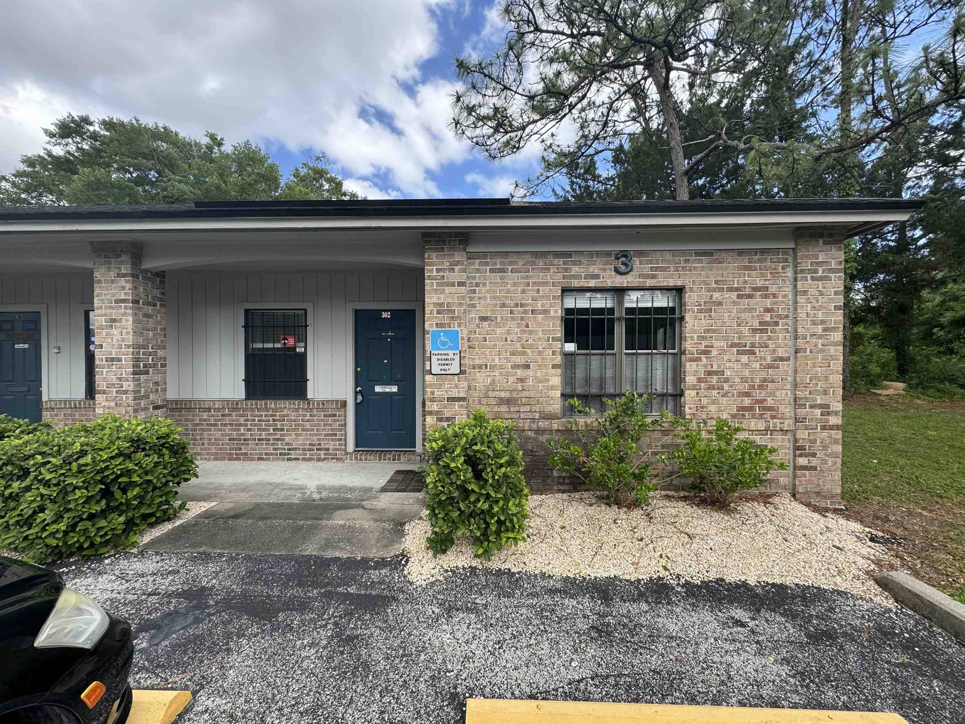 Jacksonville, FL 32218,550 N Balmoral Cir