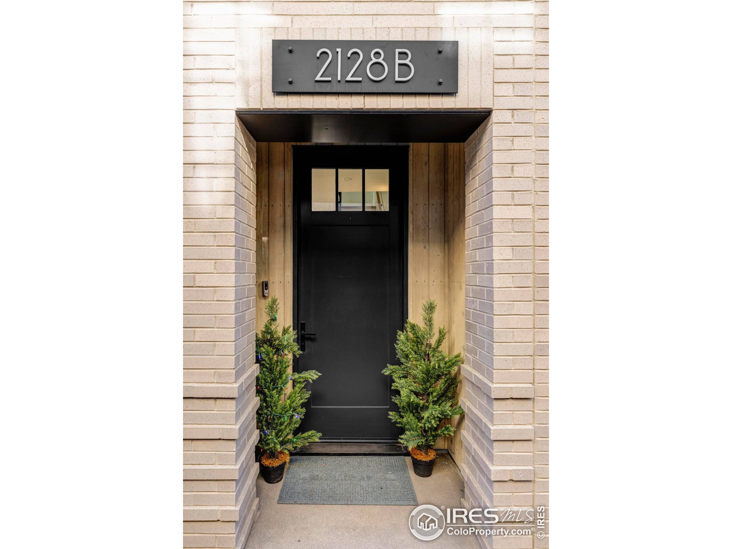 Boulder, CO 80302,2128 Pearl St #B