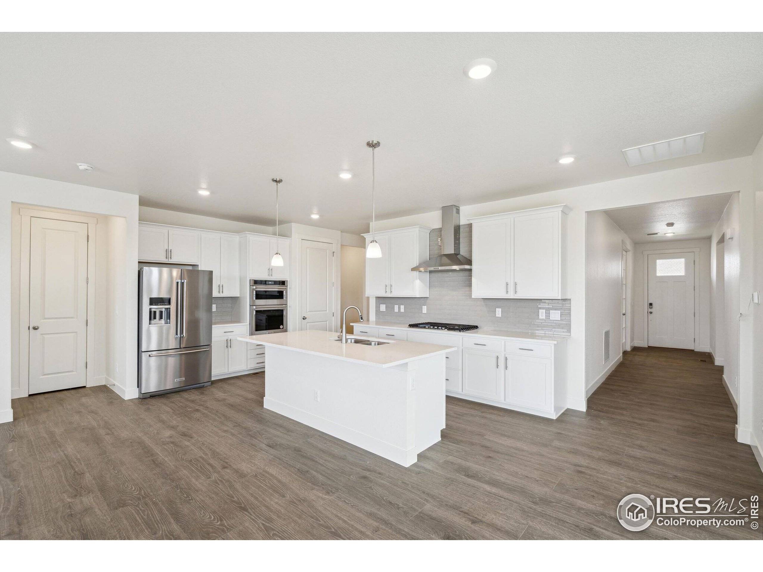 Berthoud, CO 80513,1066 Clara View Dr