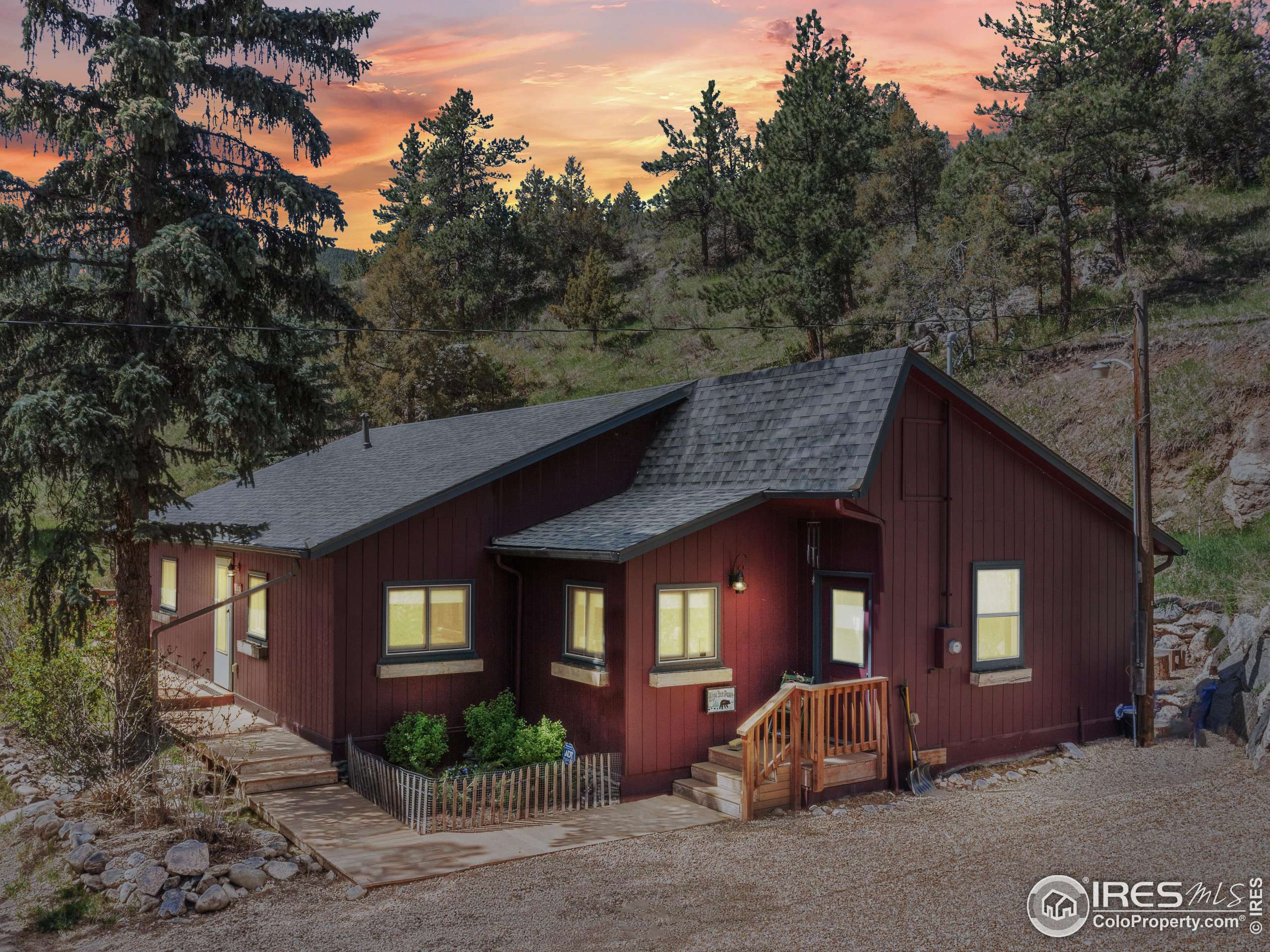 Glen Haven, CO 80532,169 Streamside Dr