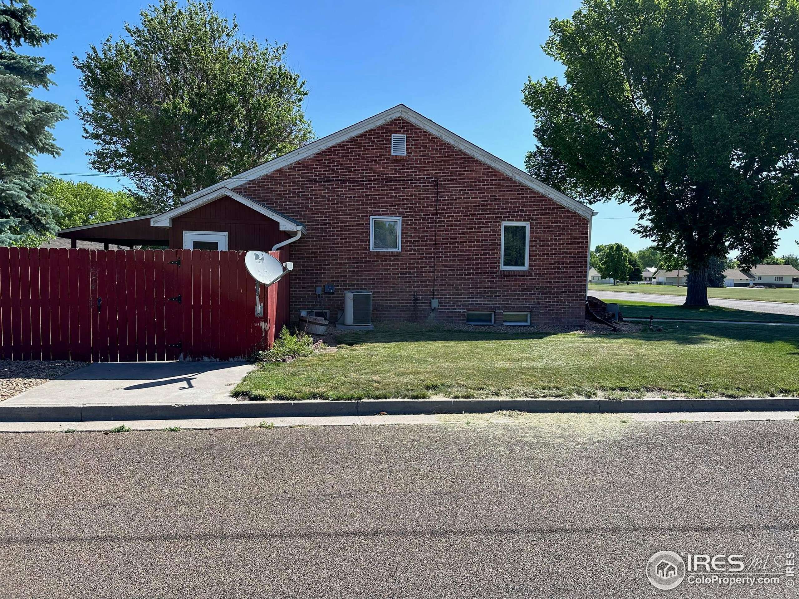 Julesburg, CO 80737,522 W 7th St