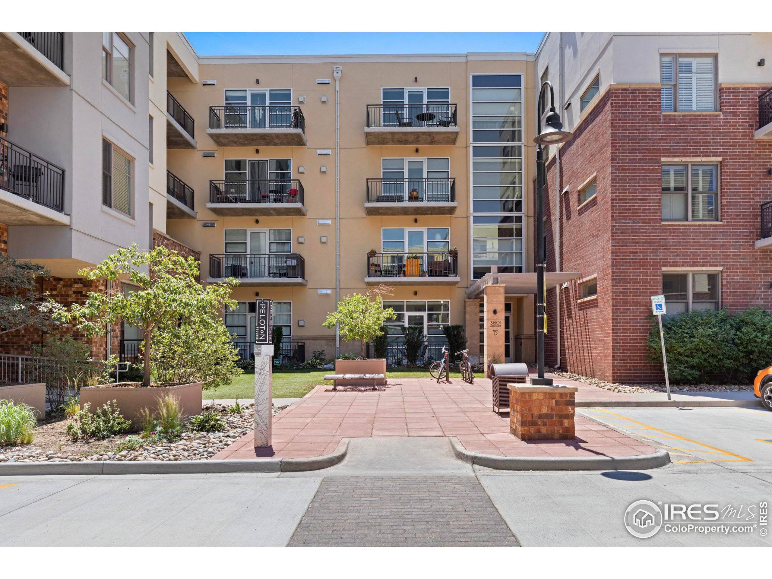 Boulder, CO 80303,3601 Arapahoe Ave #422