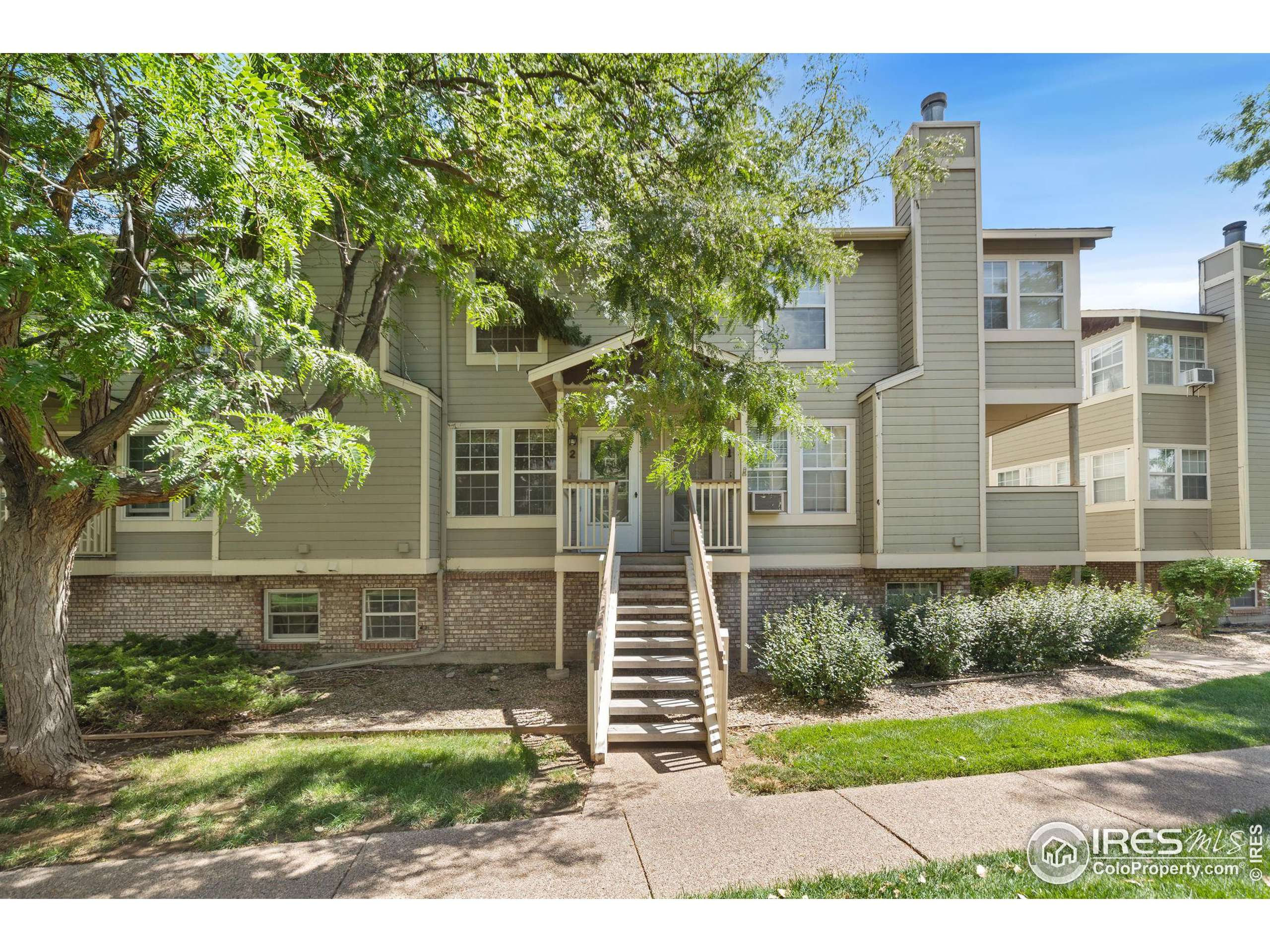 Fort Collins, CO 80526,3200 Azalea Dr #2