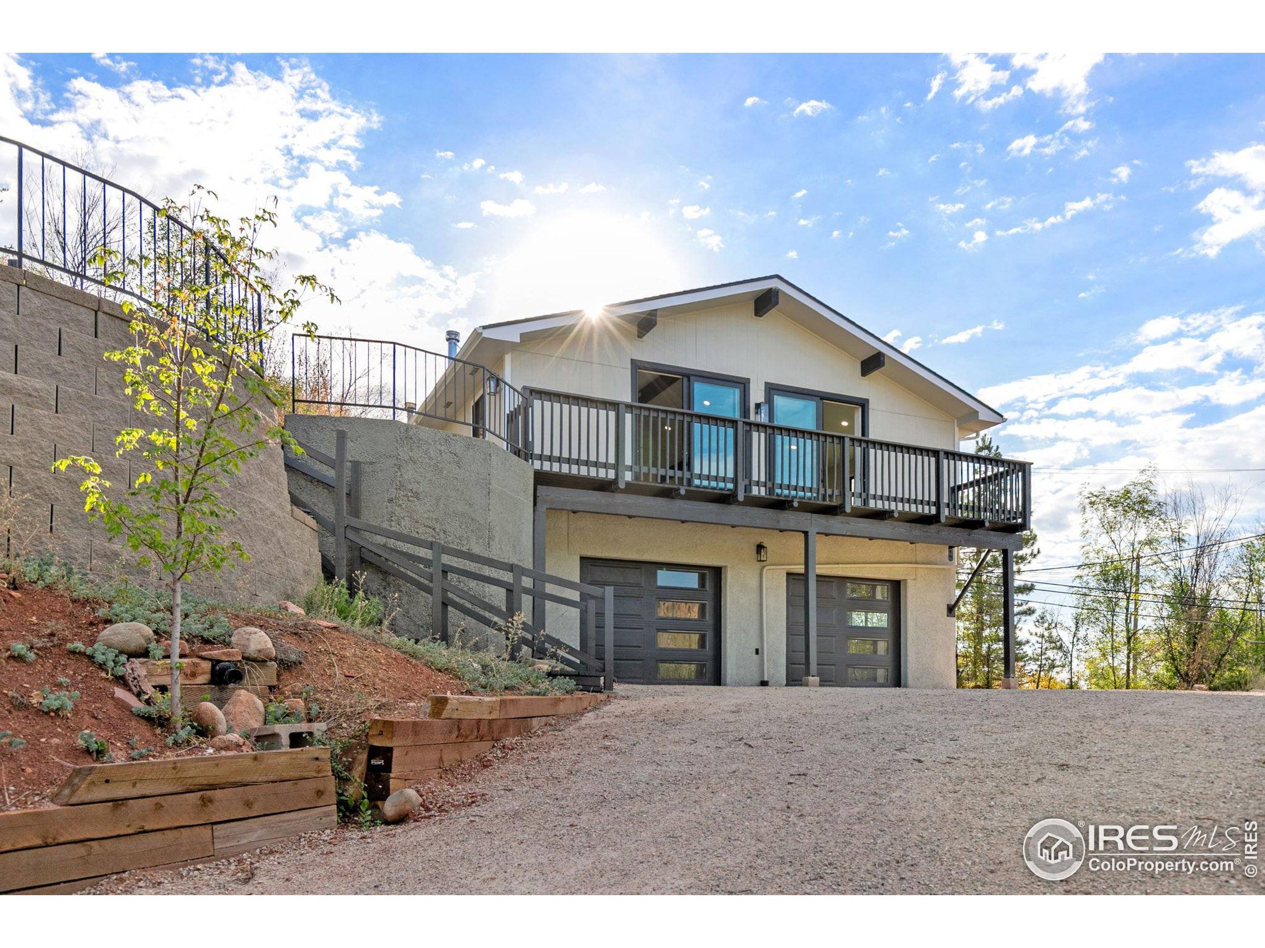 Lyons, CO 80540,926 4th Ave