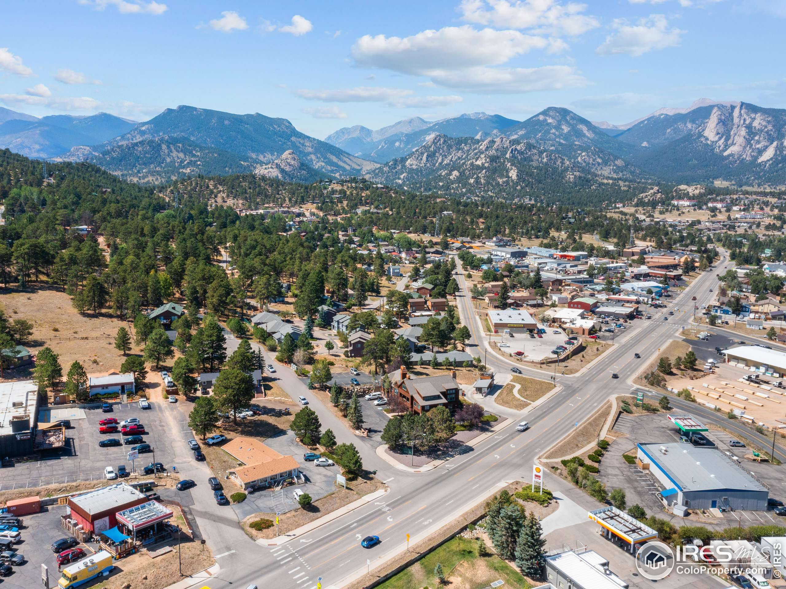 Estes Park, CO 80517,521 Saint Vrain Ln #A-B