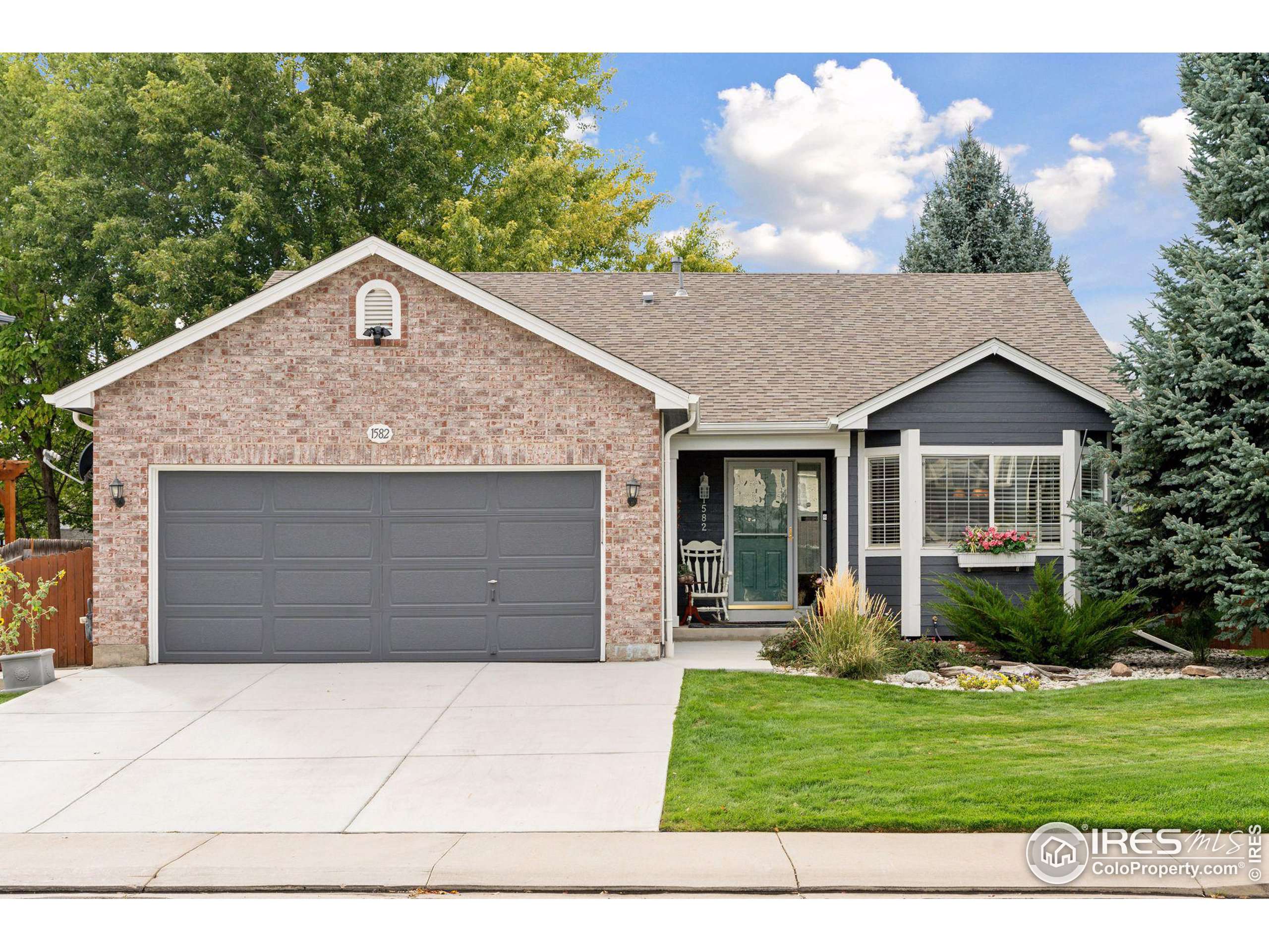 Longmont, CO 80504,1582 Cedarwood Dr