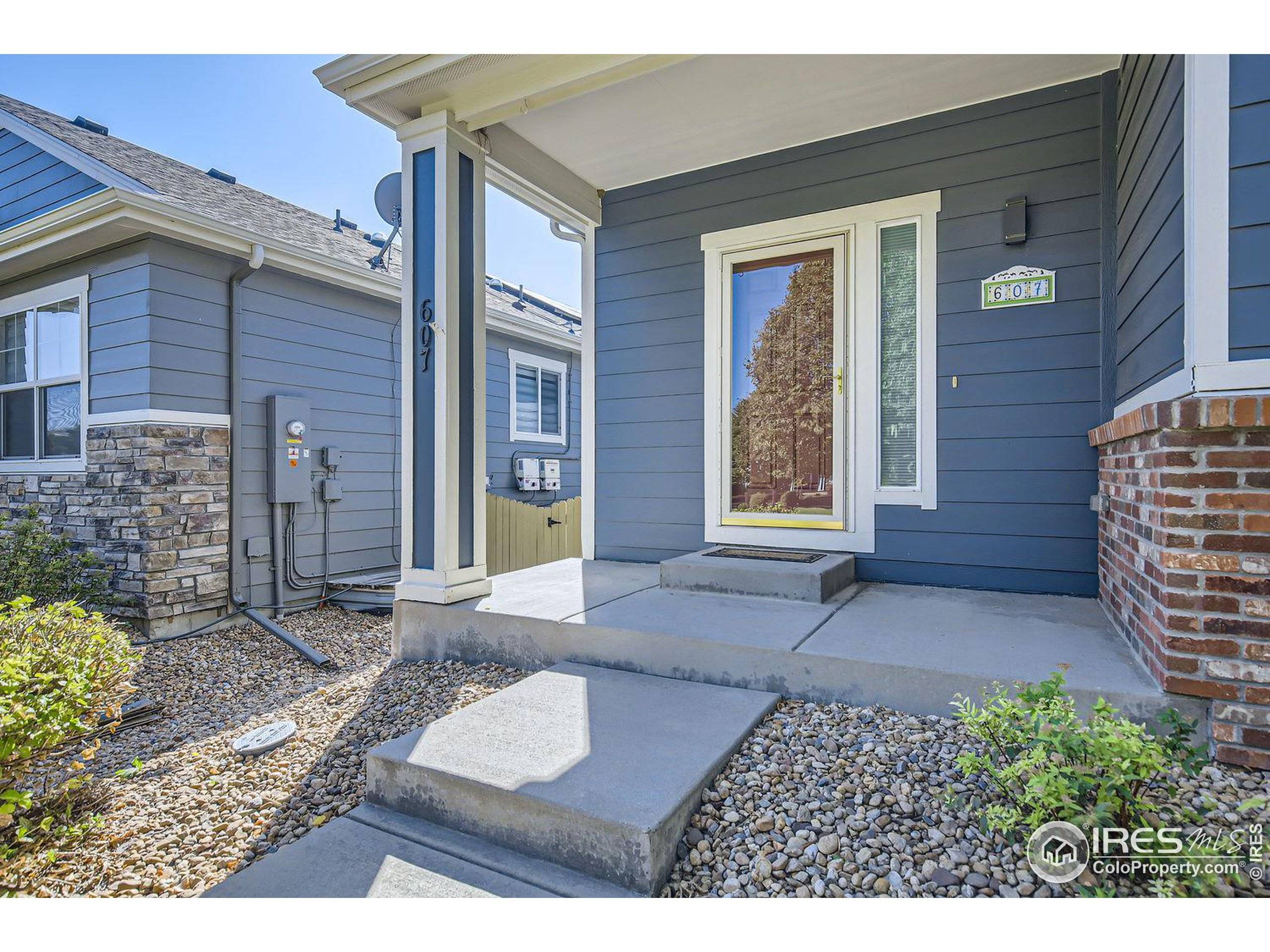 Longmont, CO 80504,607 Summer Hawk Dr