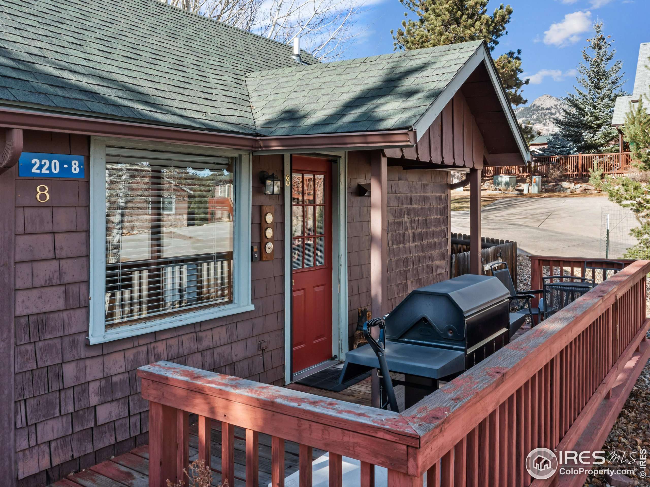 Estes Park, CO 80517,220 Virginia Dr #8