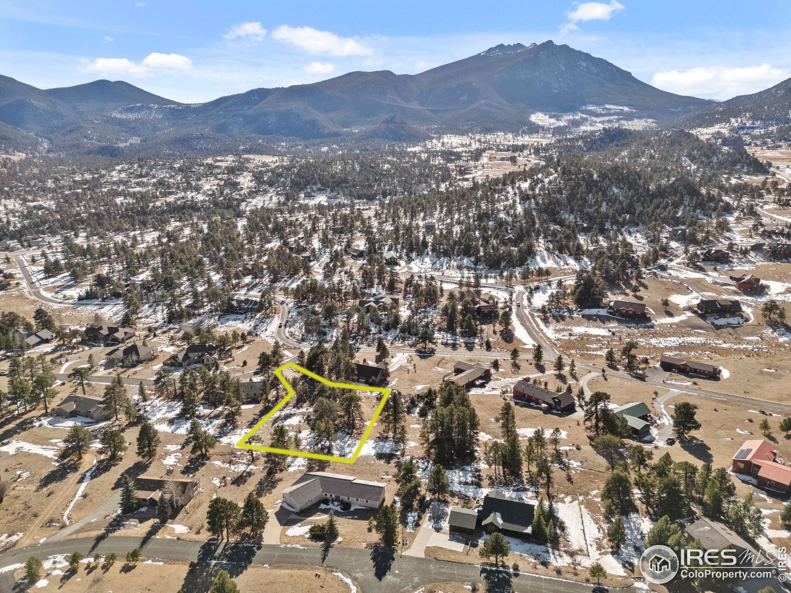 Estes Park, CO 80517,407 Pawnee Dr