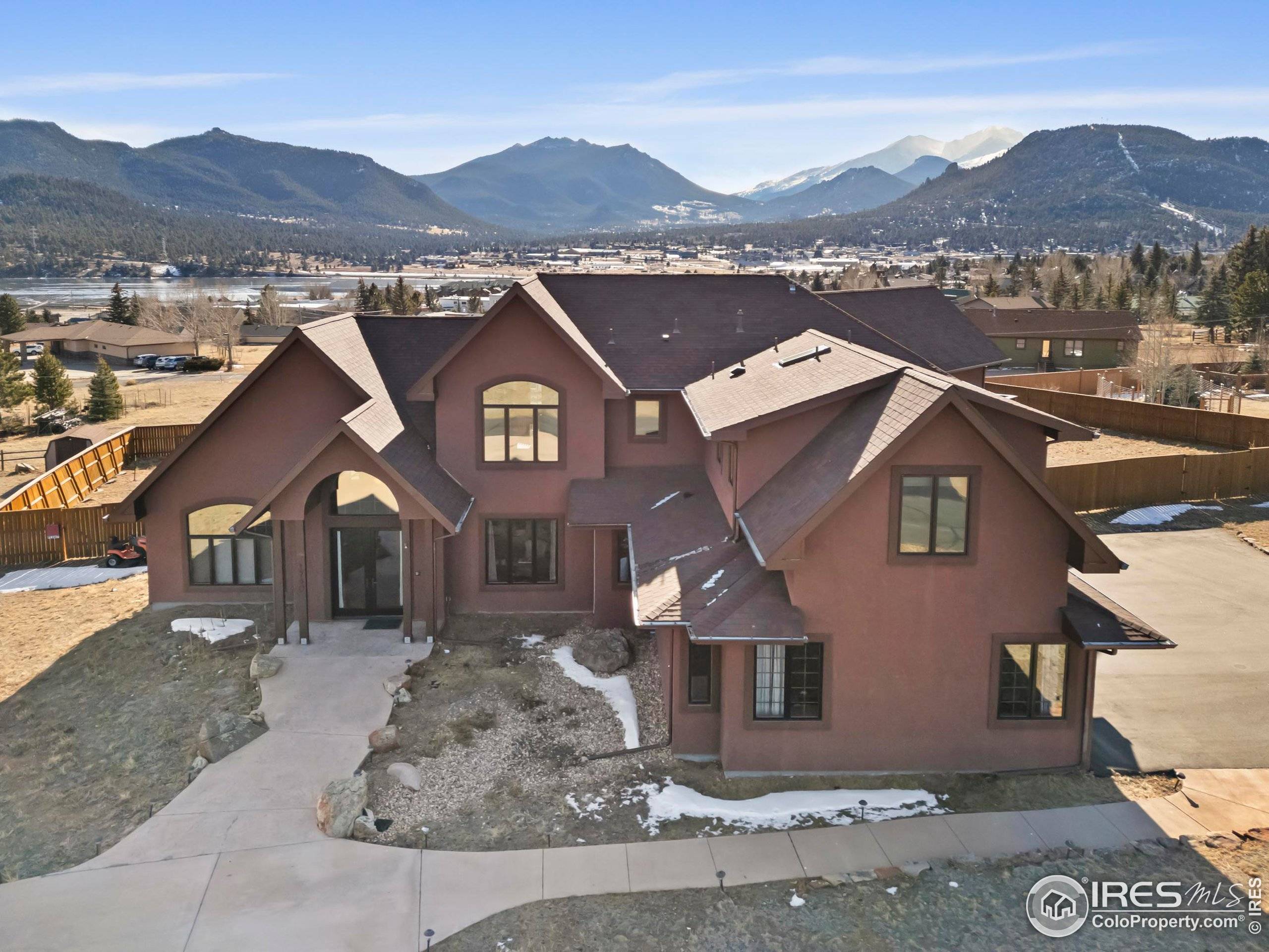 Estes Park, CO 80517,1740 N Ridge Ln