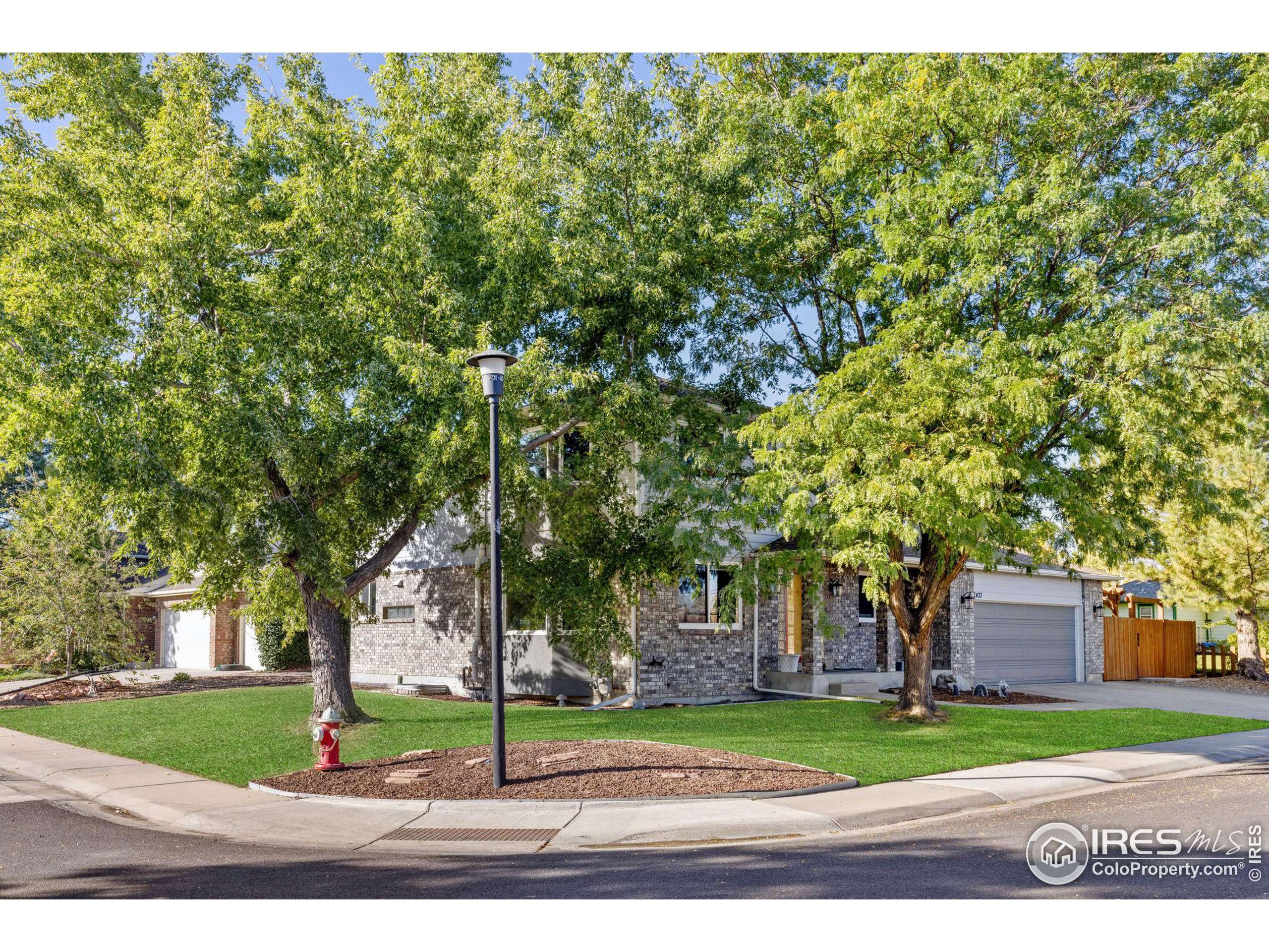 Longmont, CO 80503,2437 Maplewood Cir E