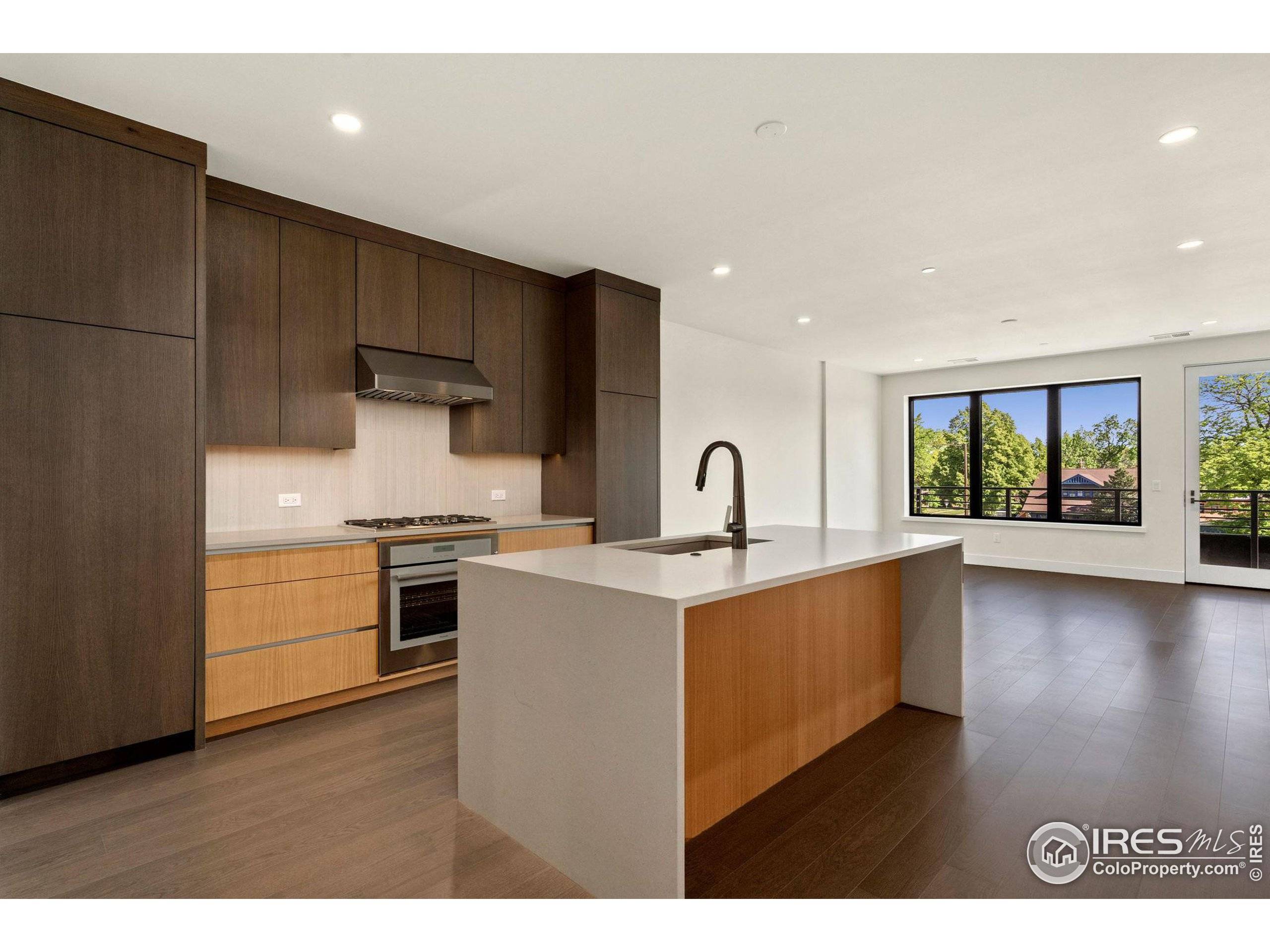 Loveland, CO 80537,205 E 6th St #303