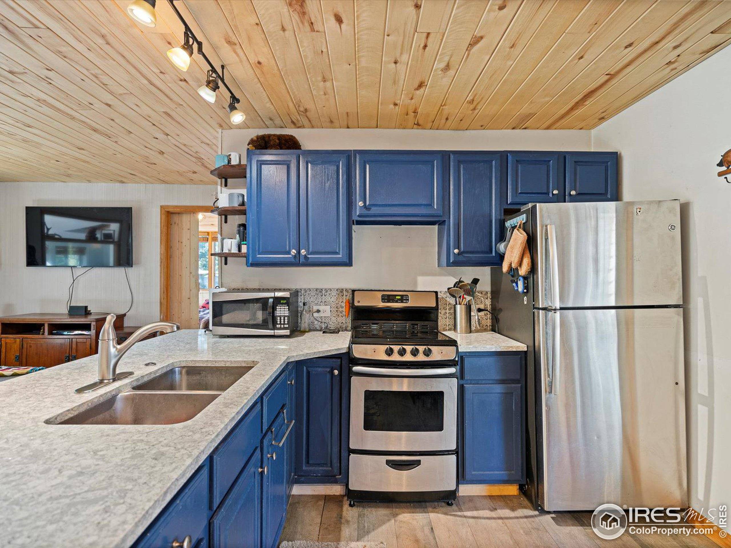 Lyons, CO 80540,117 Aspen Dr