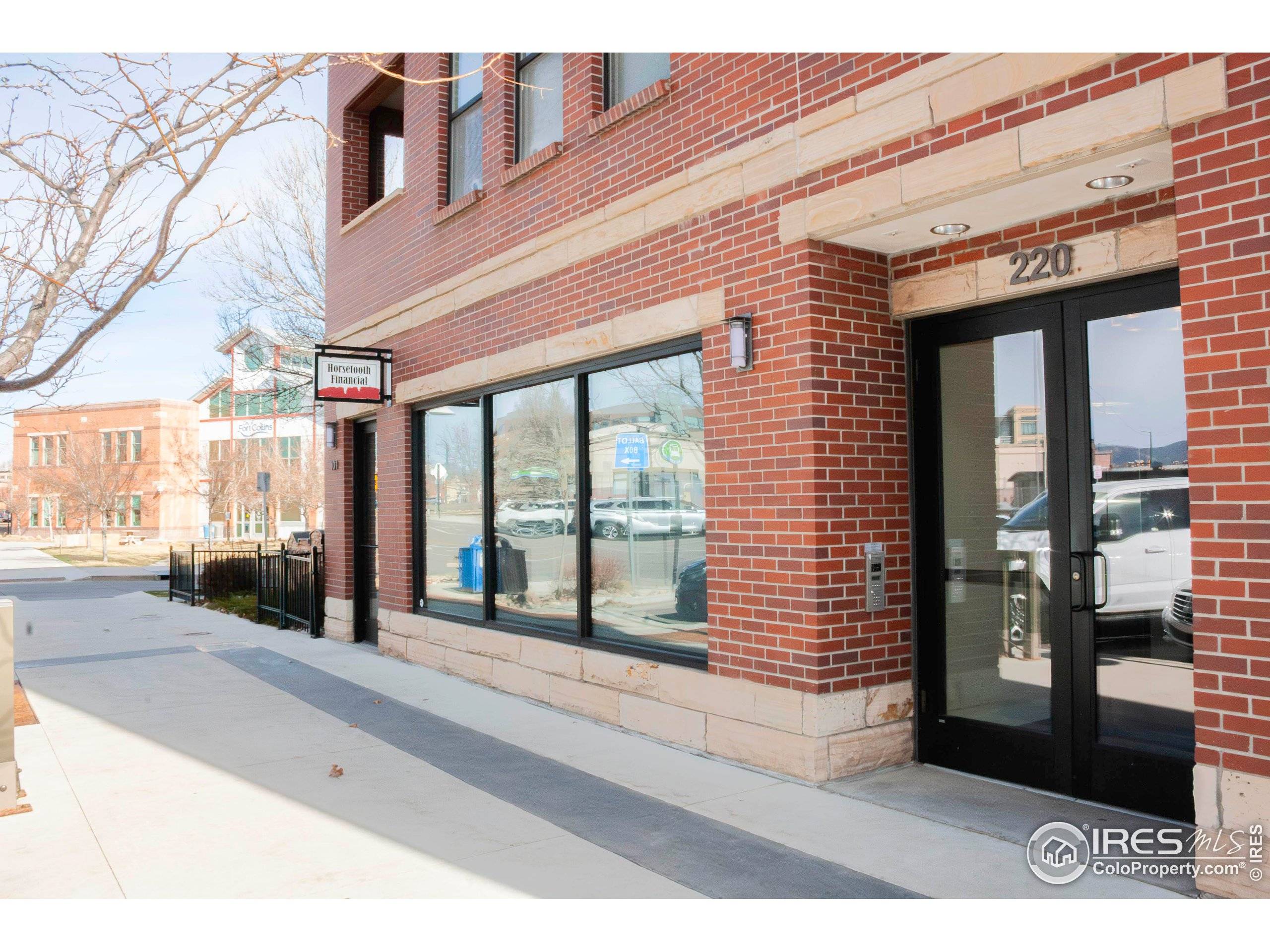 Fort Collins, CO 80524,220 Willow St #101