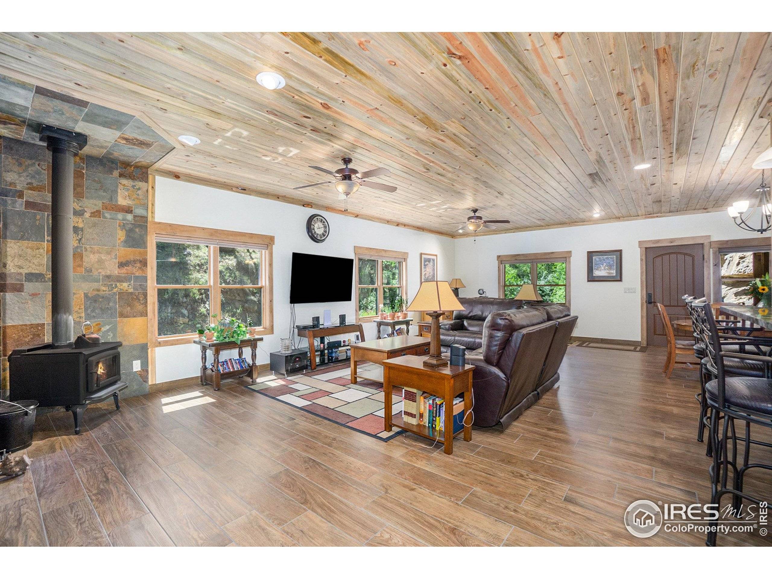 Bellvue, CO 80512,223 Kings Canyon Rd