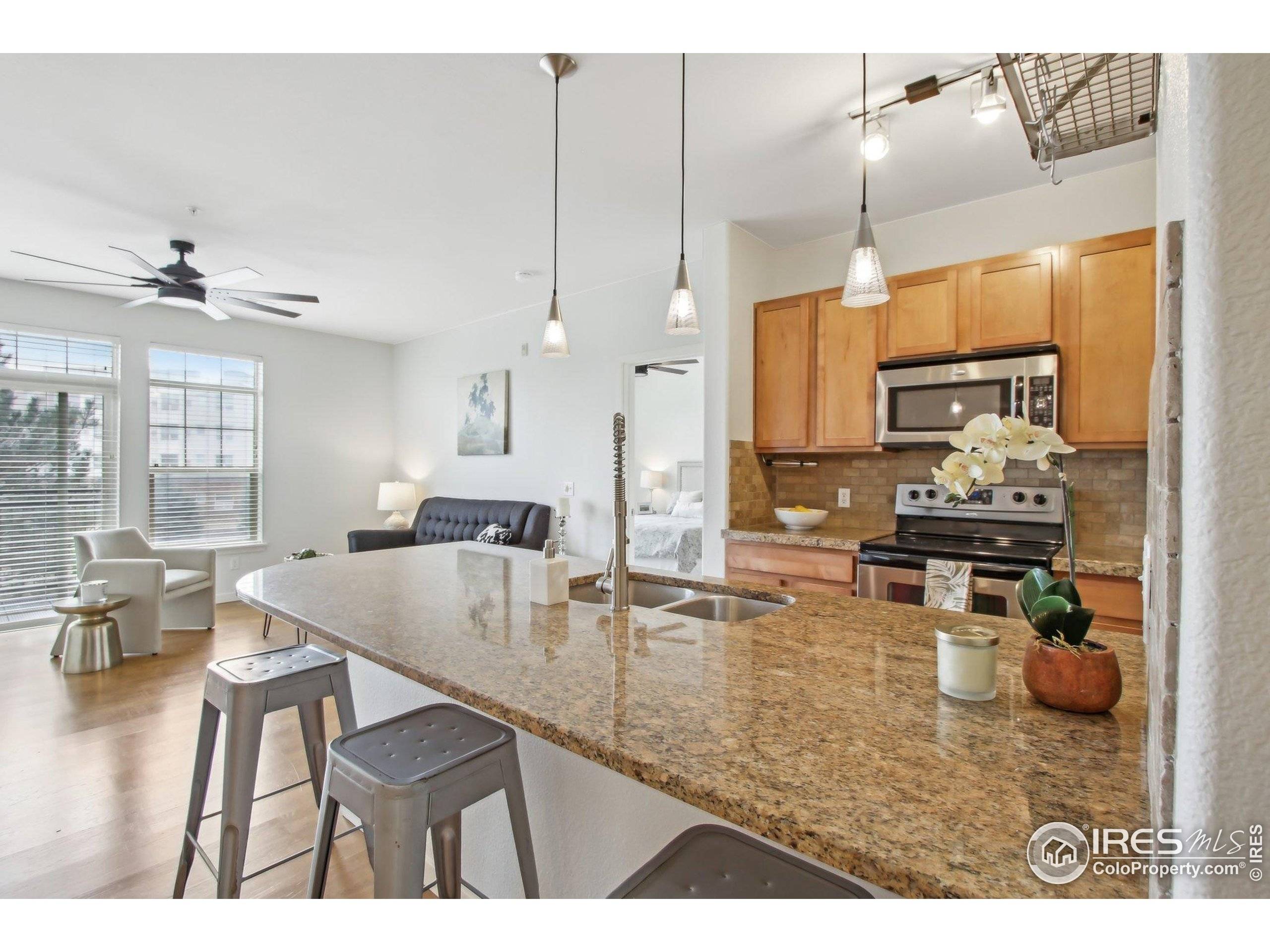 Broomfield, CO 80020,13456 Via Varra #211
