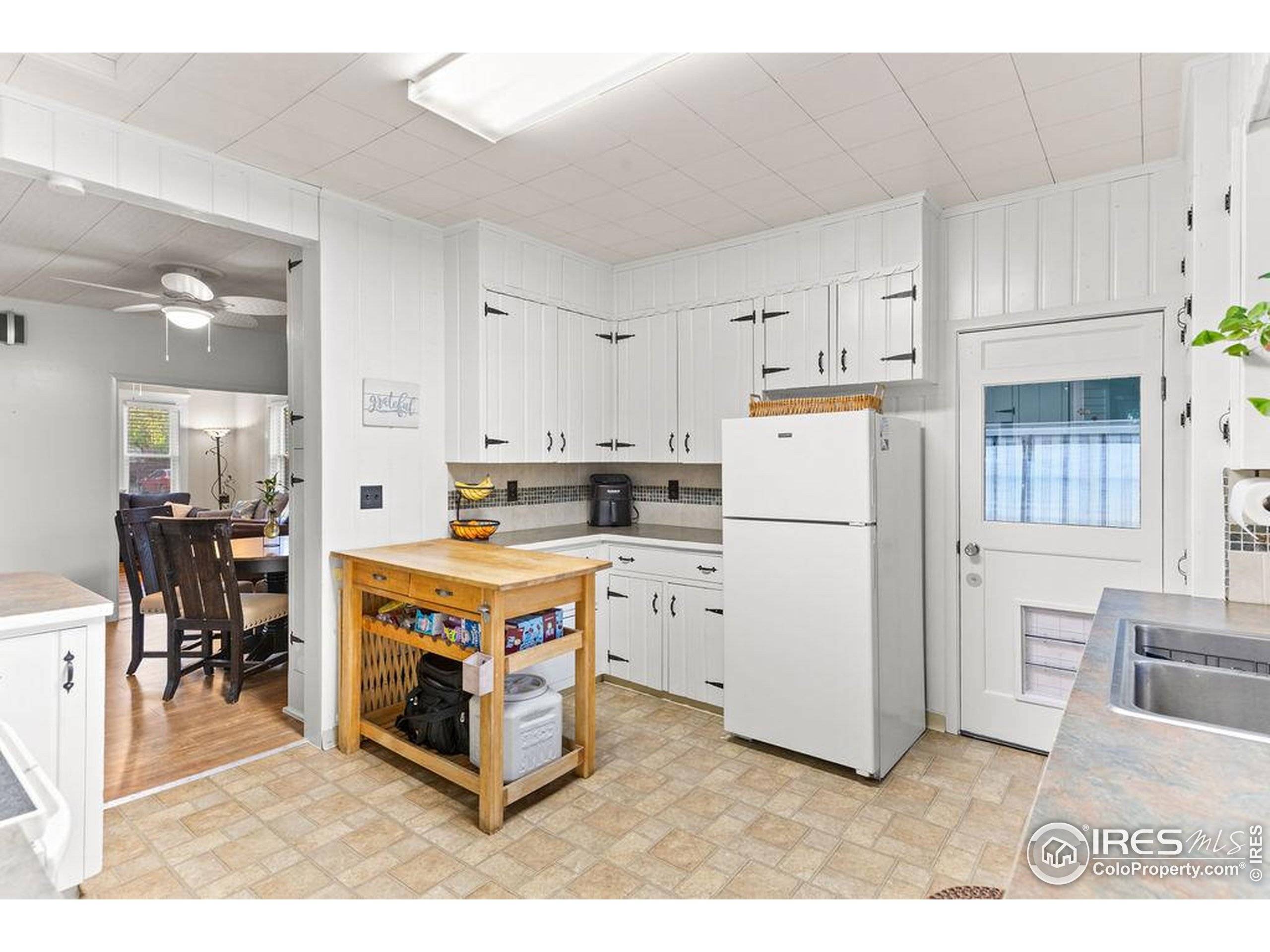 Loveland, CO 80537,334 W 5th St