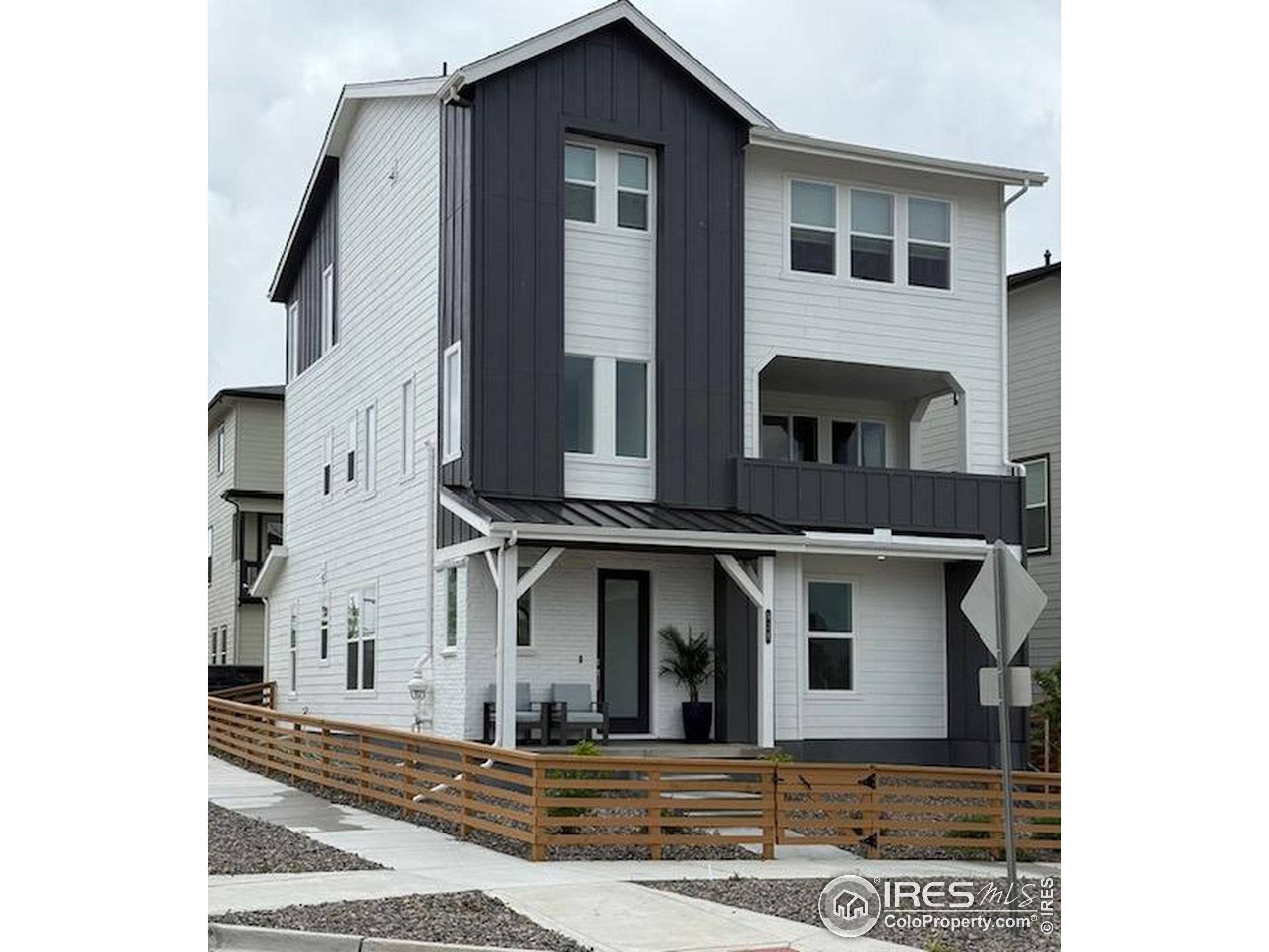 Lafayette, CO 80026,926 Hearteye Trl