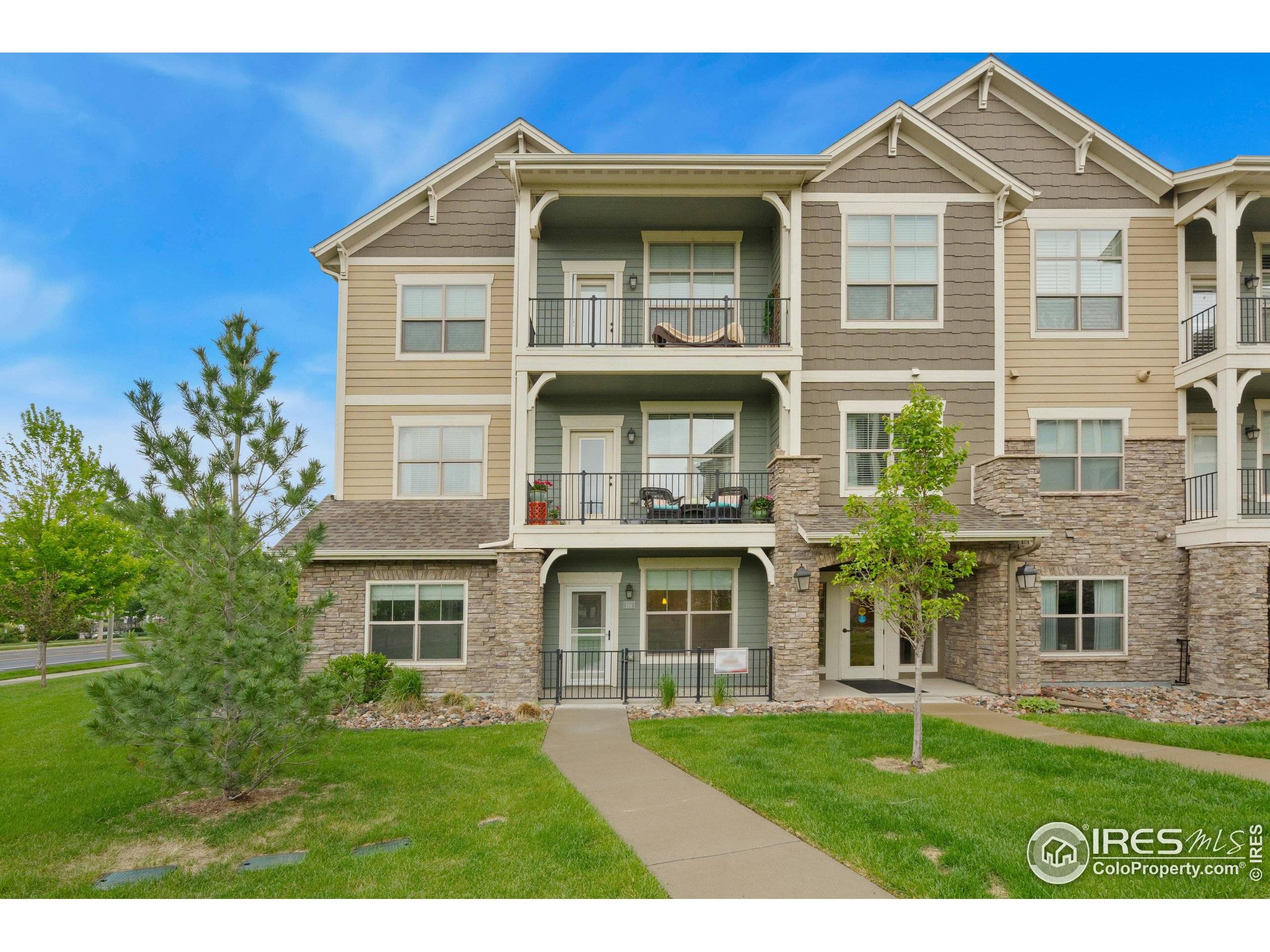 Loveland, CO 80538,4672 Hahns Peak Dr #101