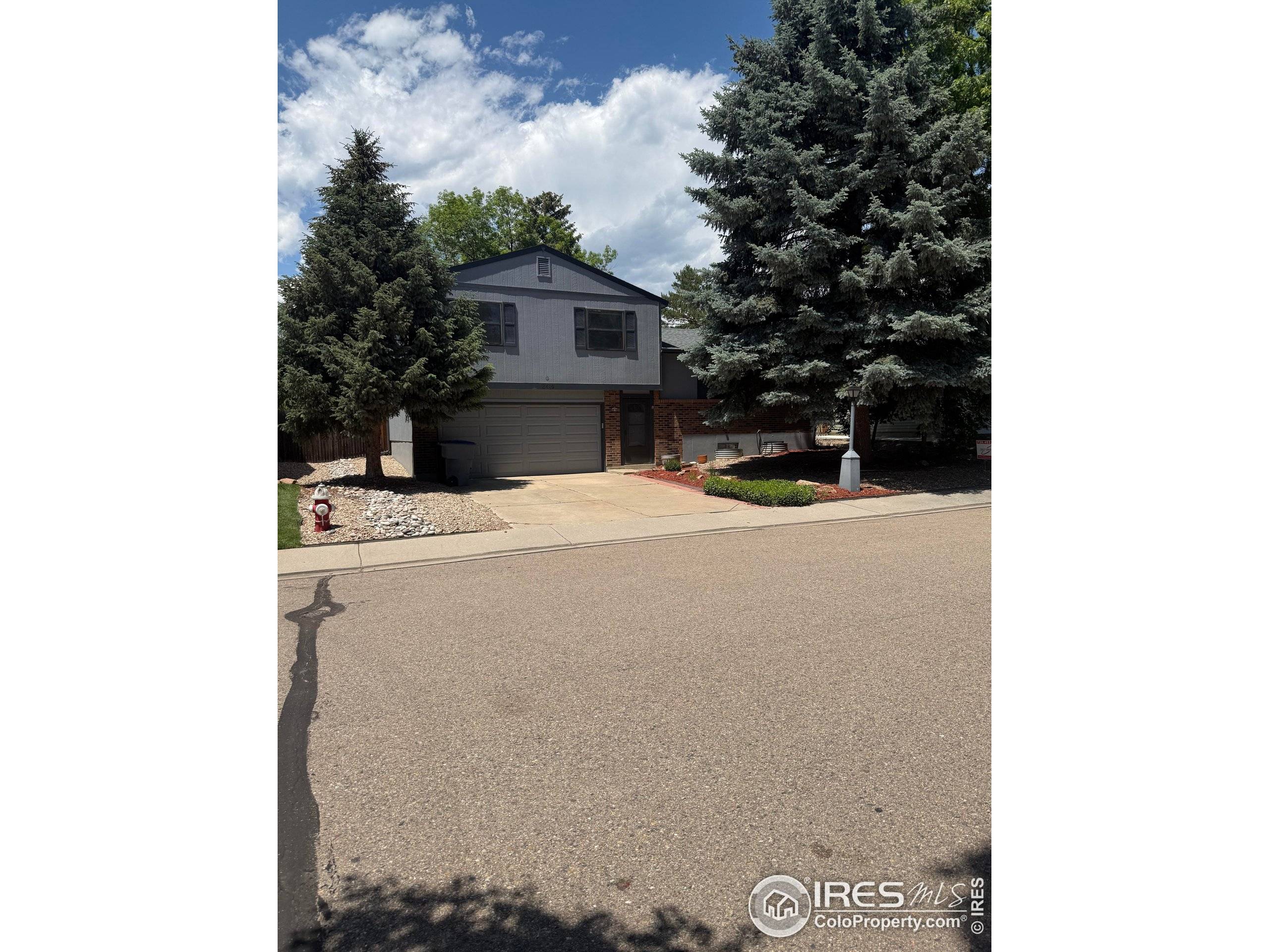 Longmont, CO 80501,2449 Linden St