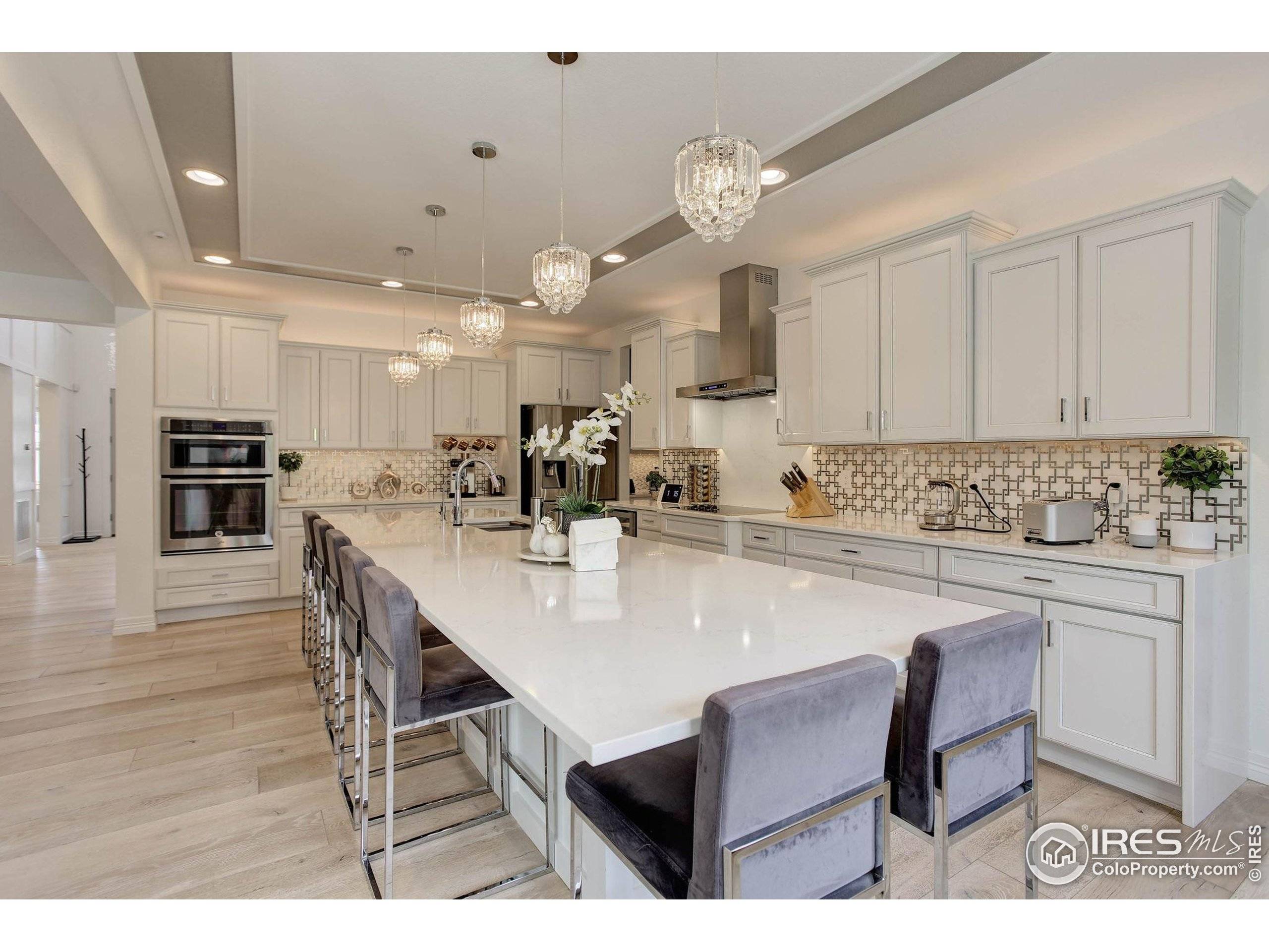 Arvada, CO 80007,9527 Loveland Way