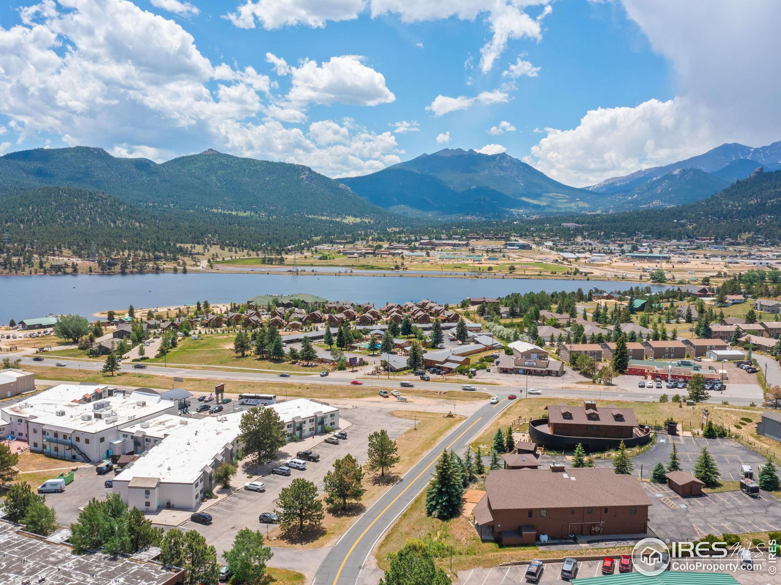 Estes Park, CO 80517,521 Lone Pine Dr