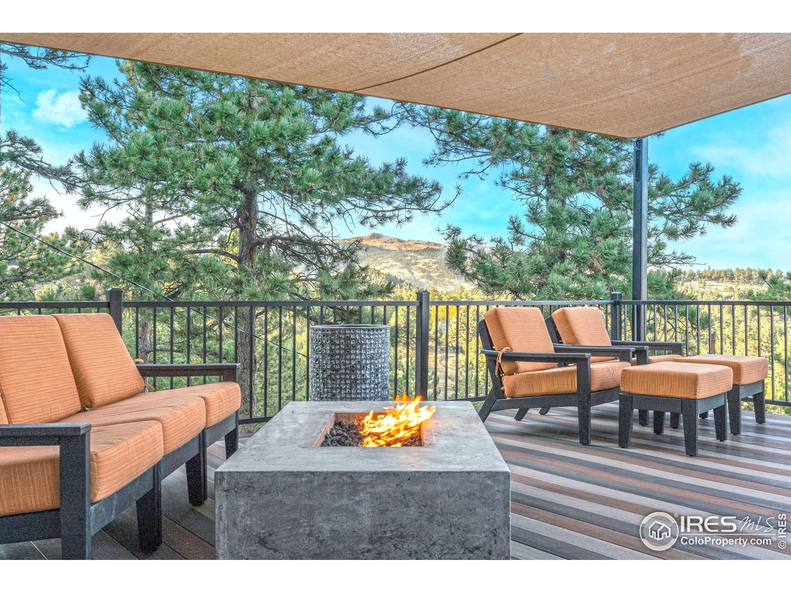 Boulder, CO 80302,279 Green Meadow Ln