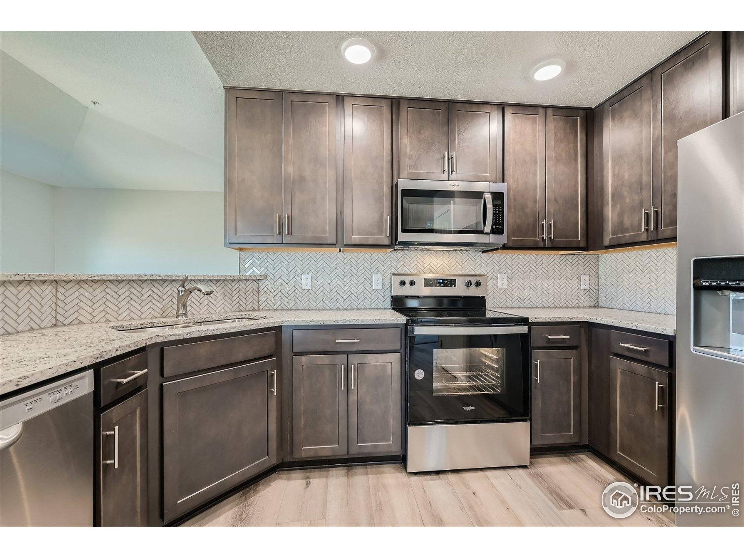 Longmont, CO 80504,2435 Calais Dr #G