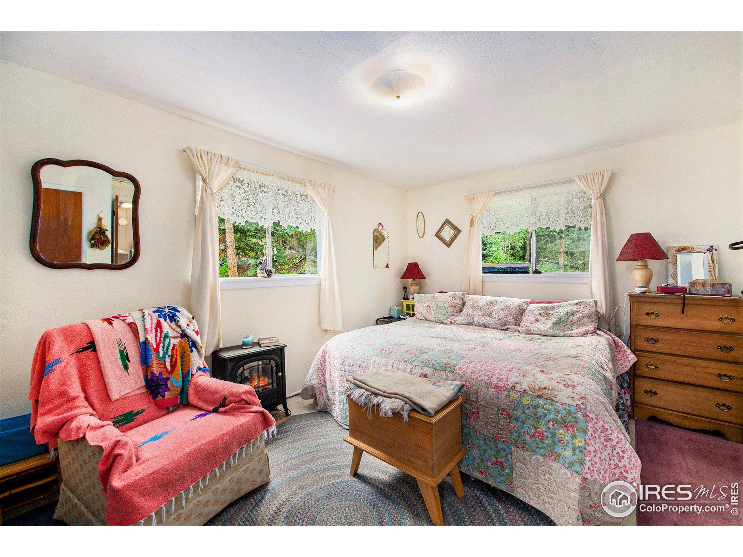 Lyons, CO 80540,2763 Riverside Dr
