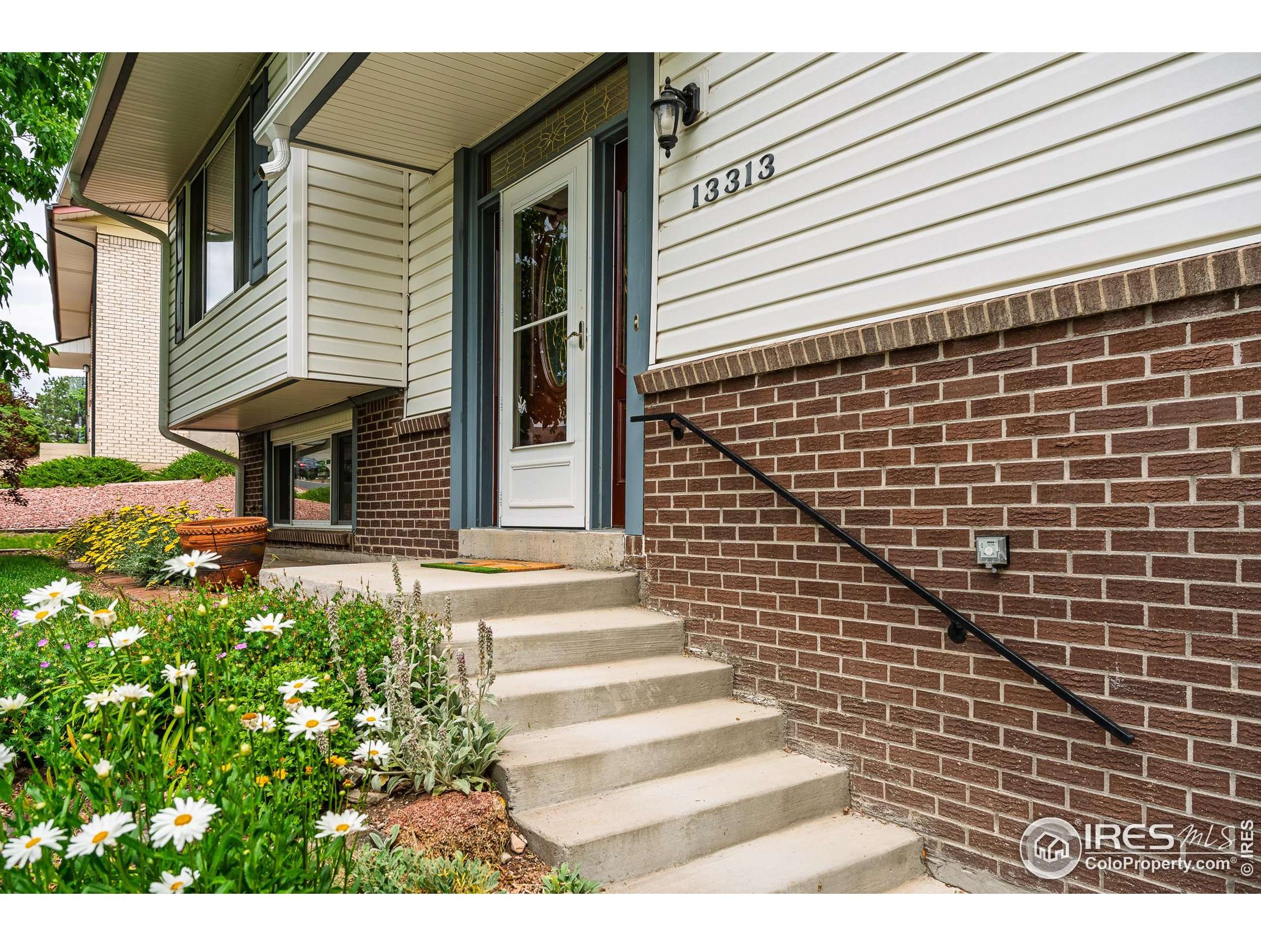 Lakewood, CO 80228,13313 W Utah Cir
