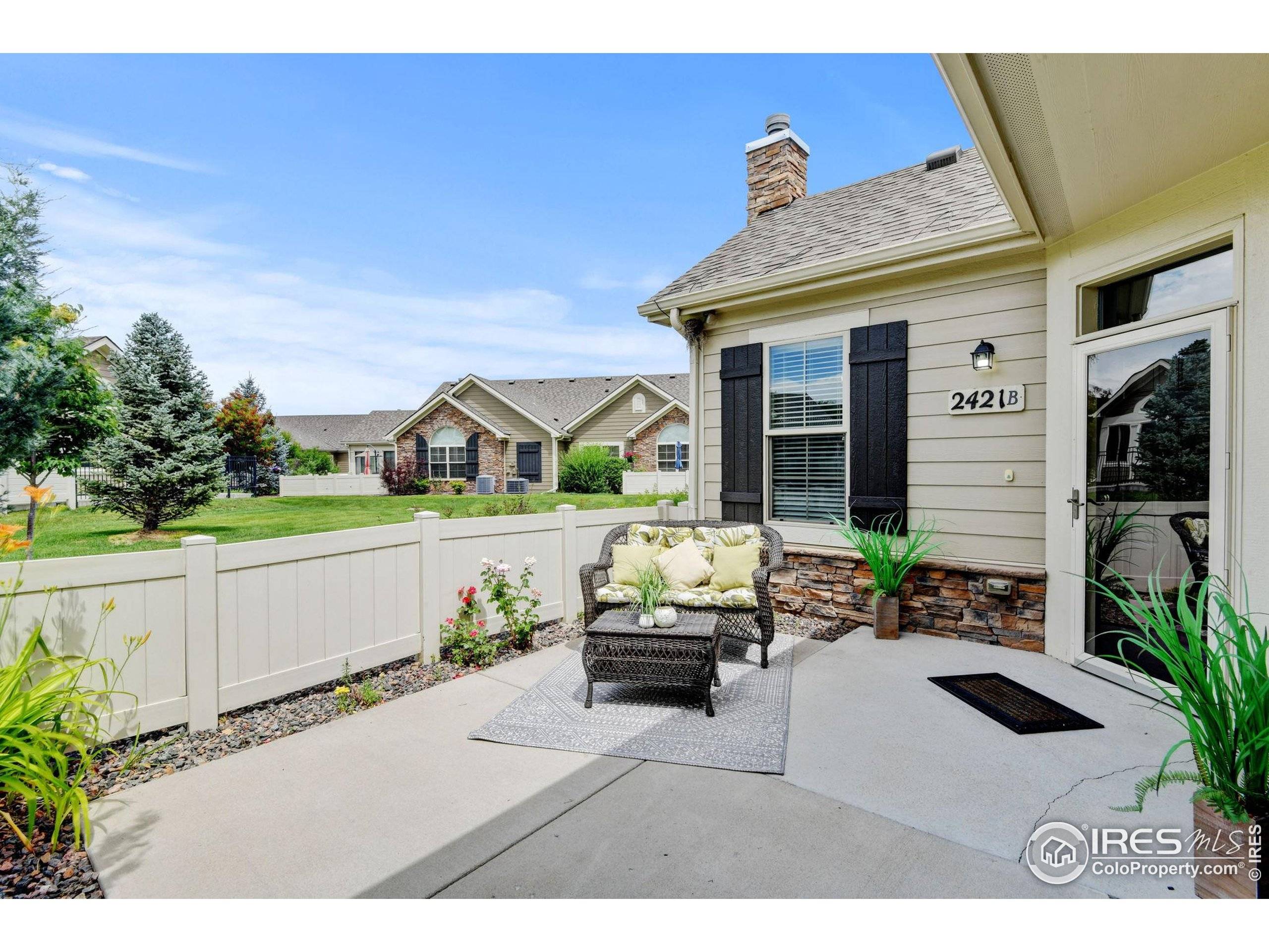 Longmont, CO 80504,2421 Santa Fe Dr #B