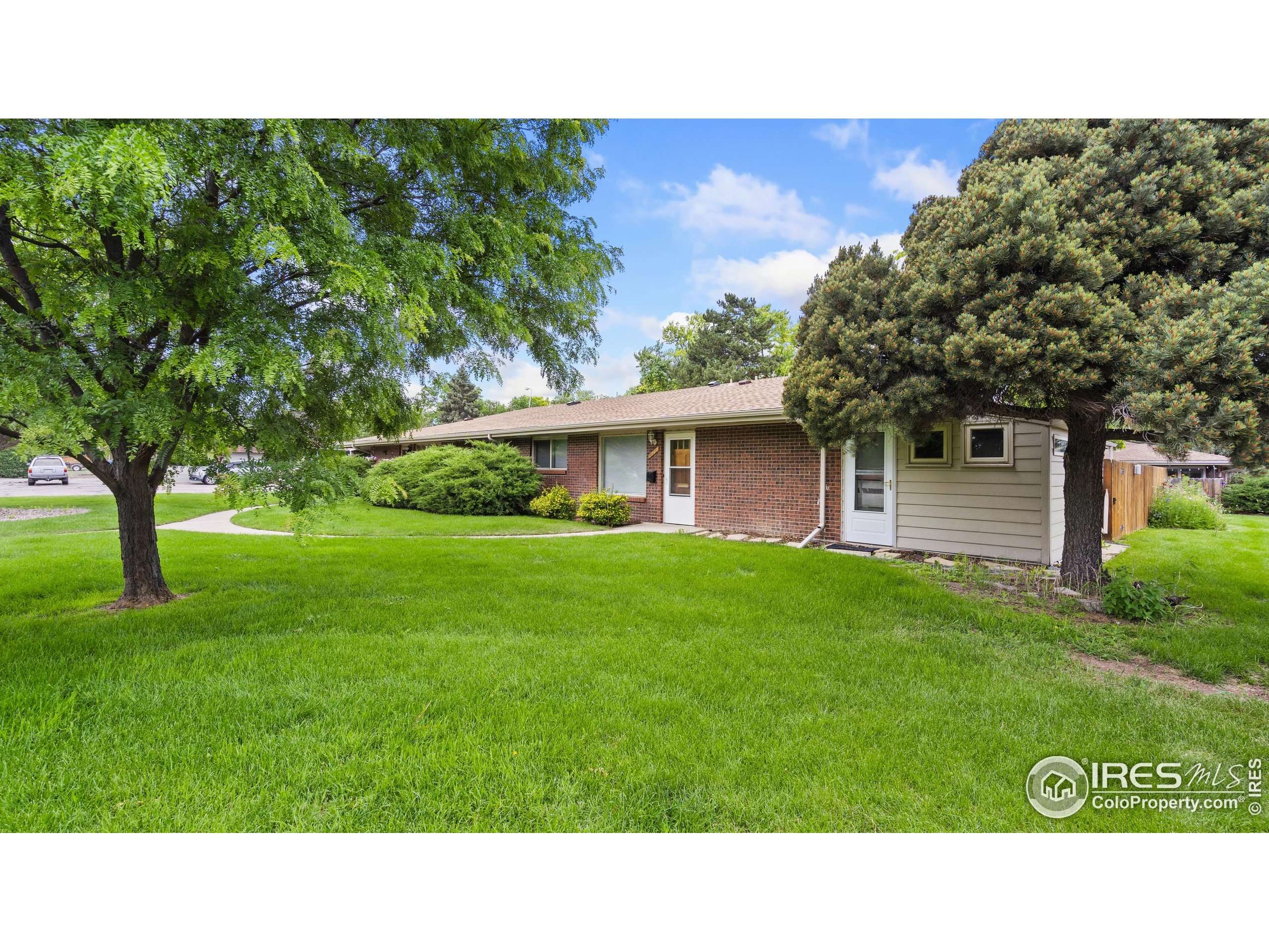 Fort Collins, CO 80525,416 E Thunderbird Dr