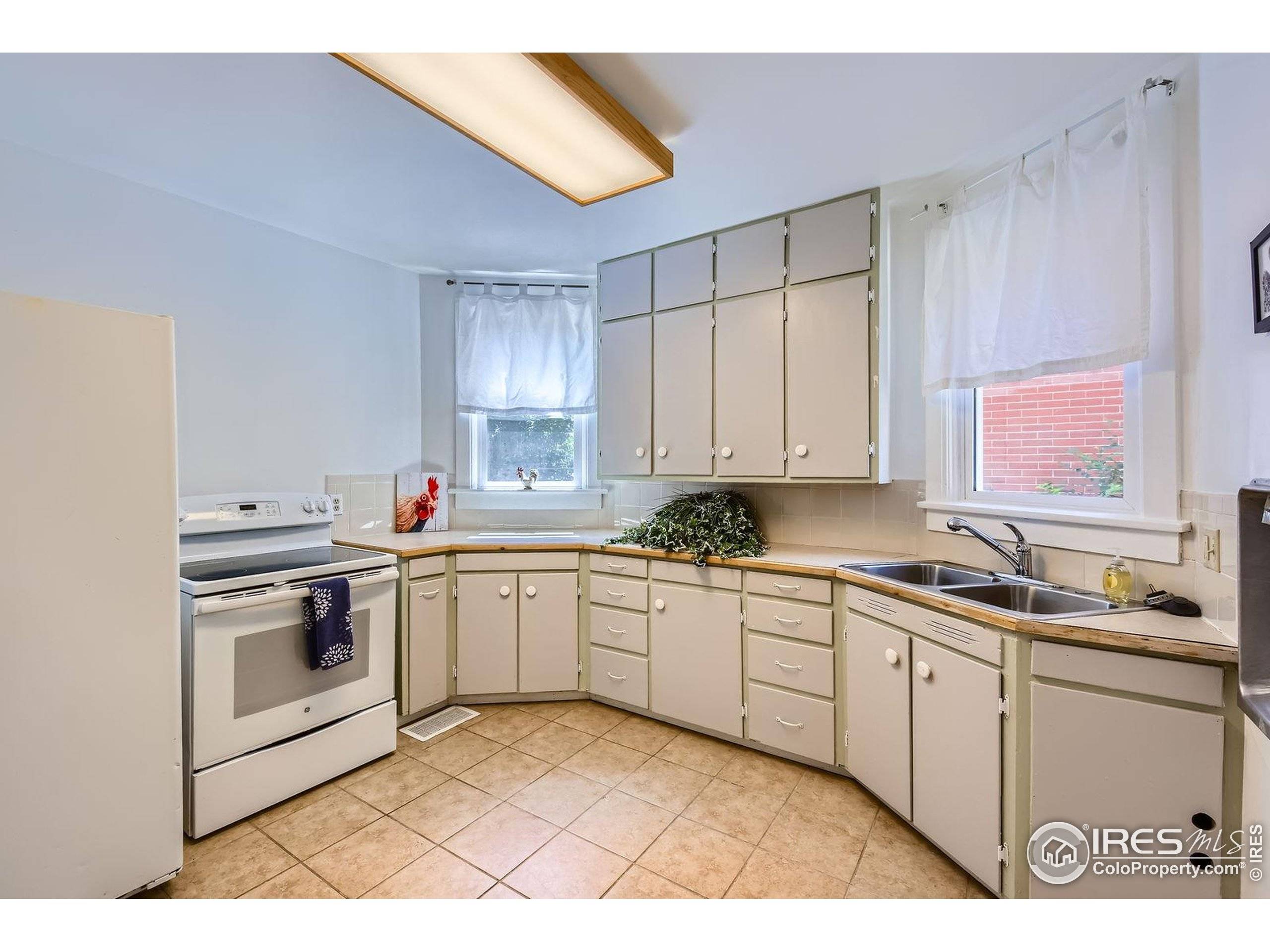 Fort Collins, CO 80524,315 E Magnolia St