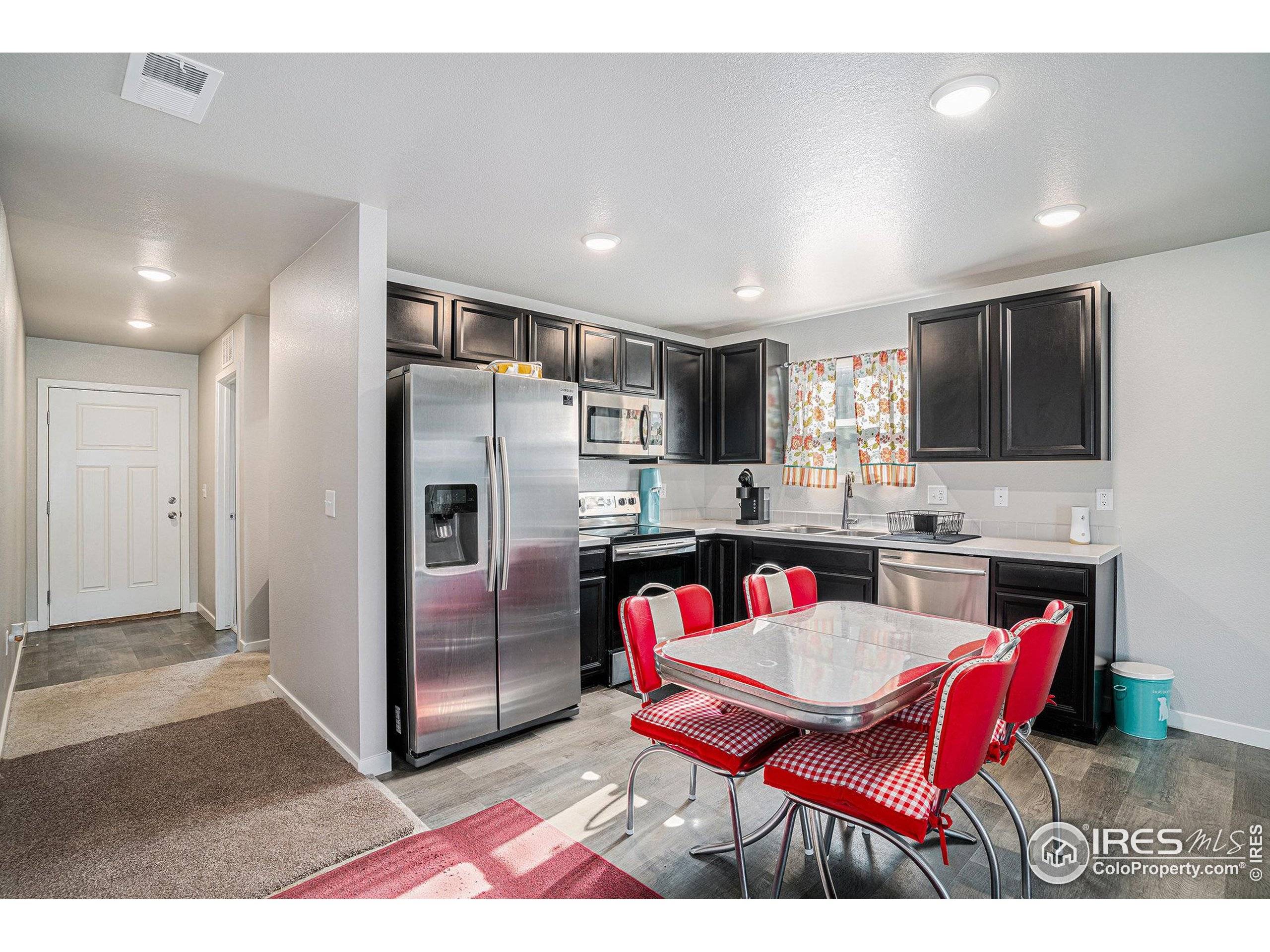 Ault, CO 80610,734 N Country Trl