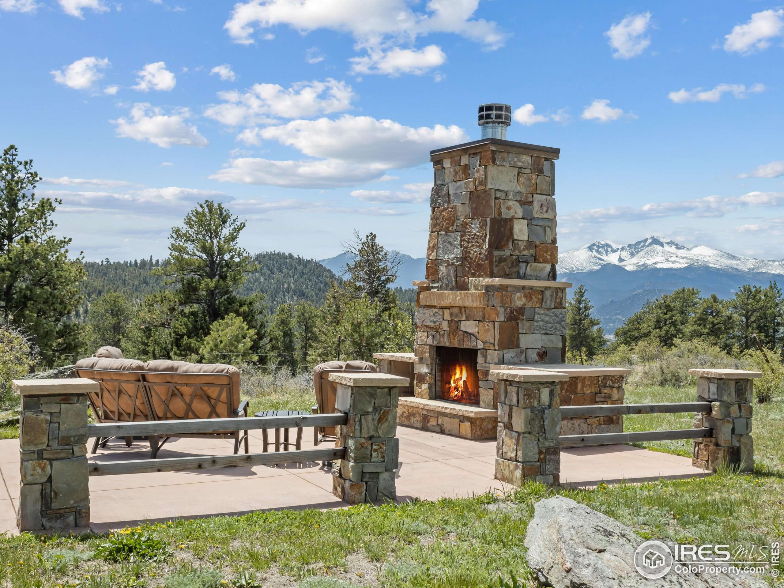 Estes Park, CO 80517,3411 Hillcrest Ln
