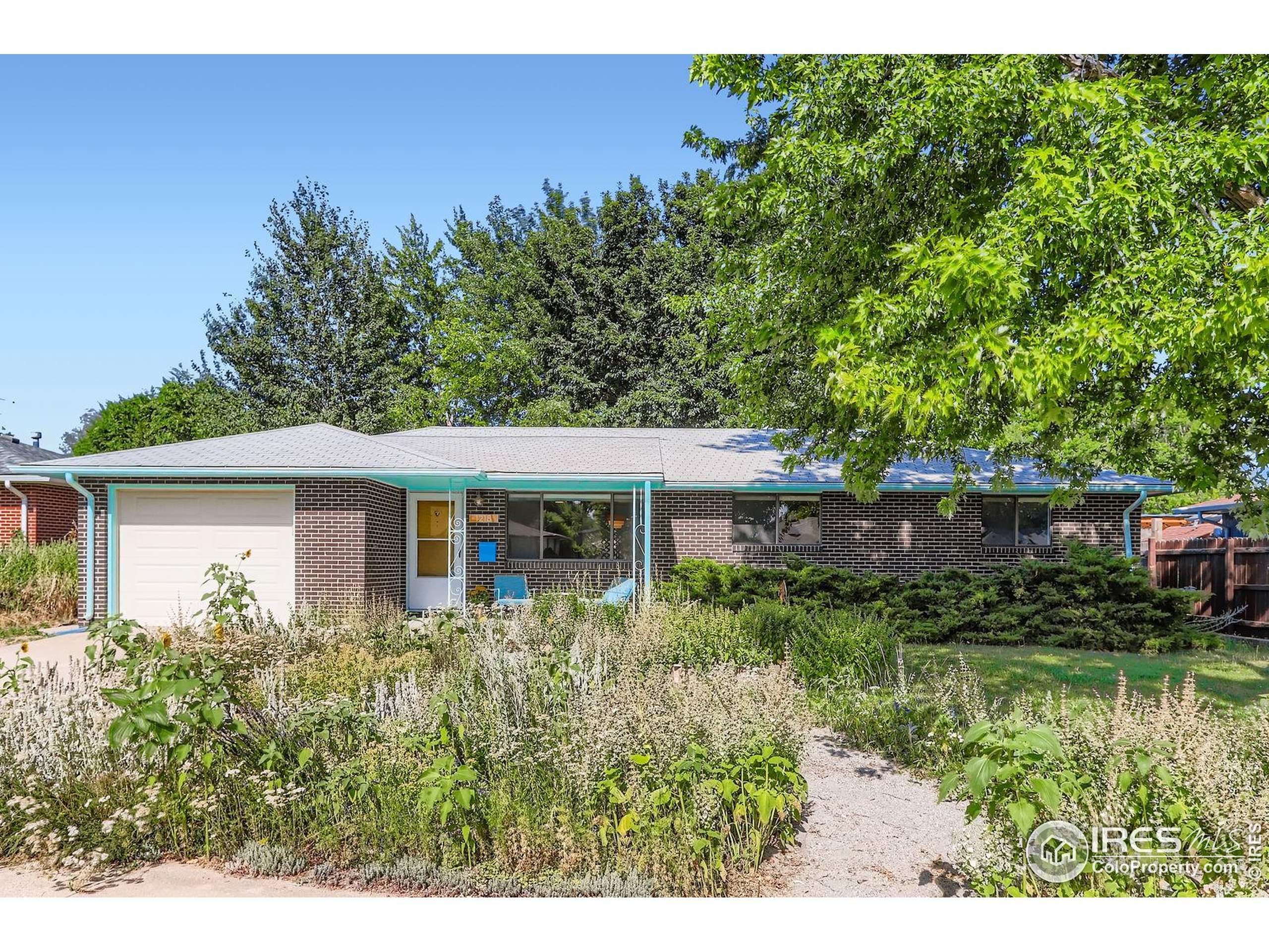 Longmont, CO 80501,1218 Sunset St