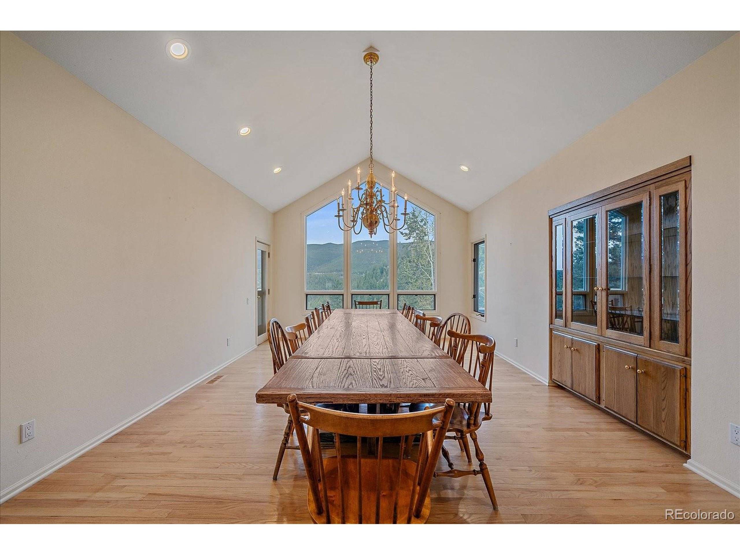 Evergreen, CO 80439,787 W Meadow Rd