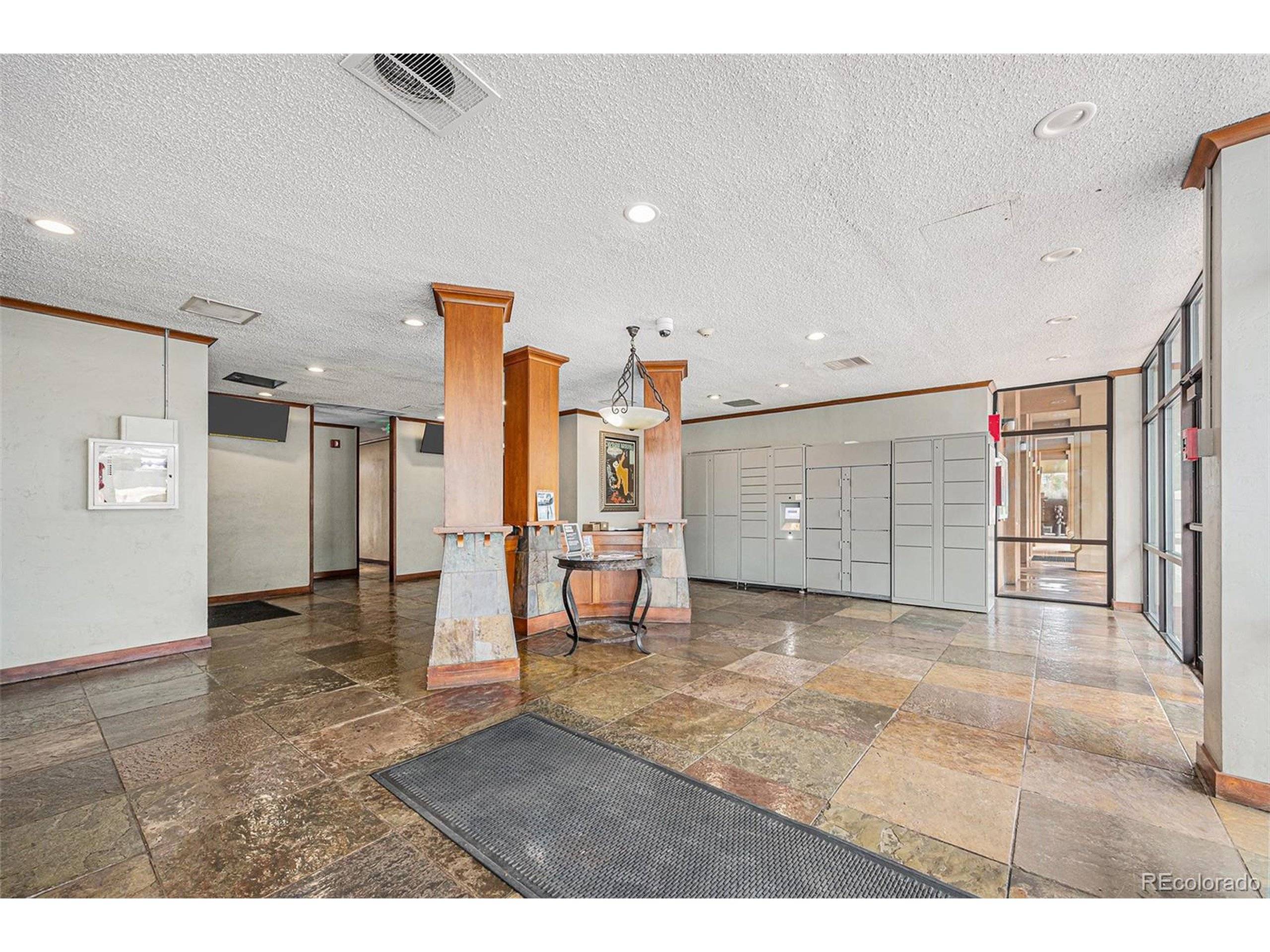 Denver, CO 80210,2225 Buchtel Blvd #208