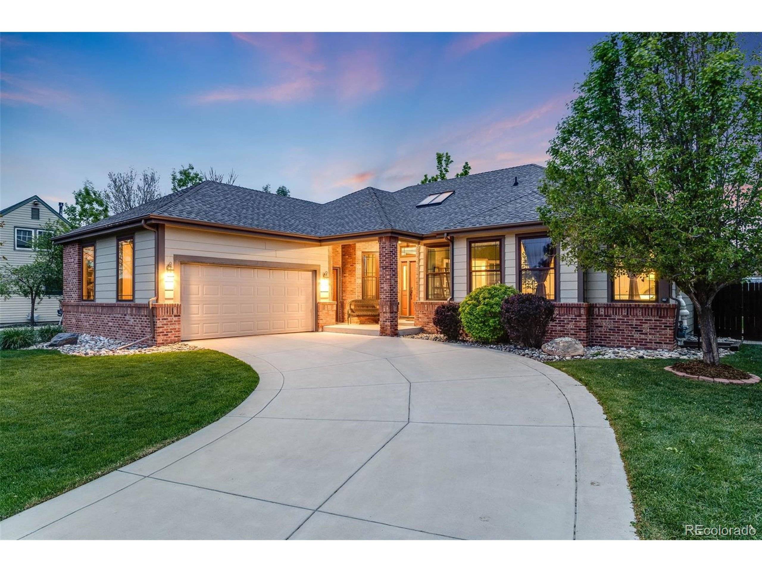 Centennial, CO 80121,236 E Fair Ln