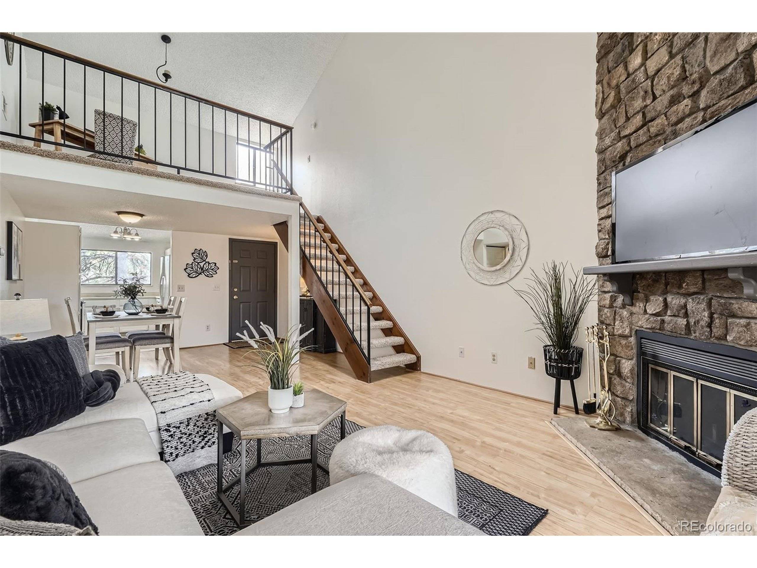 Lakewood, CO 80228,324 Wright St #304