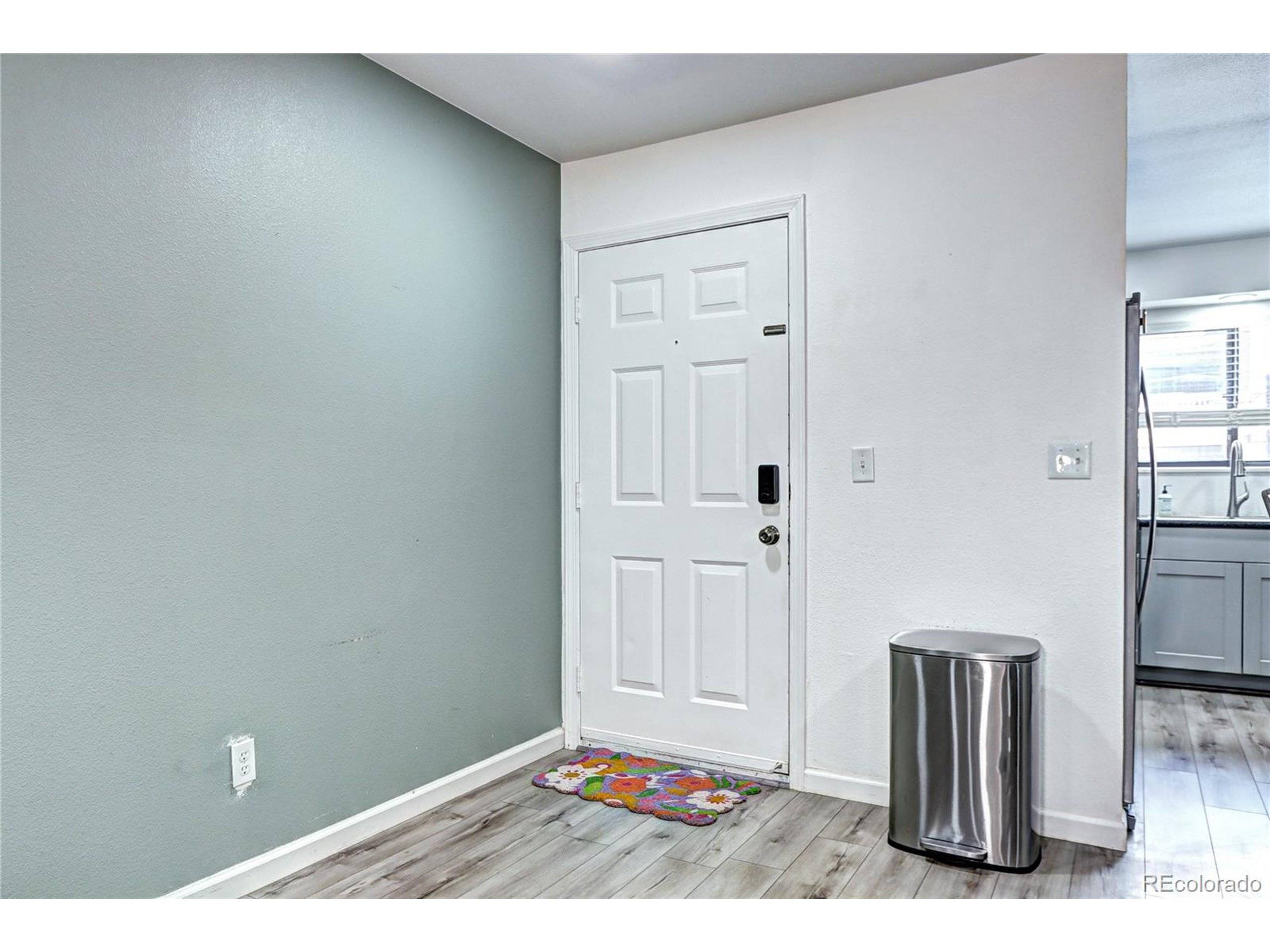 Lakewood, CO 80228,420 Wright St #101
