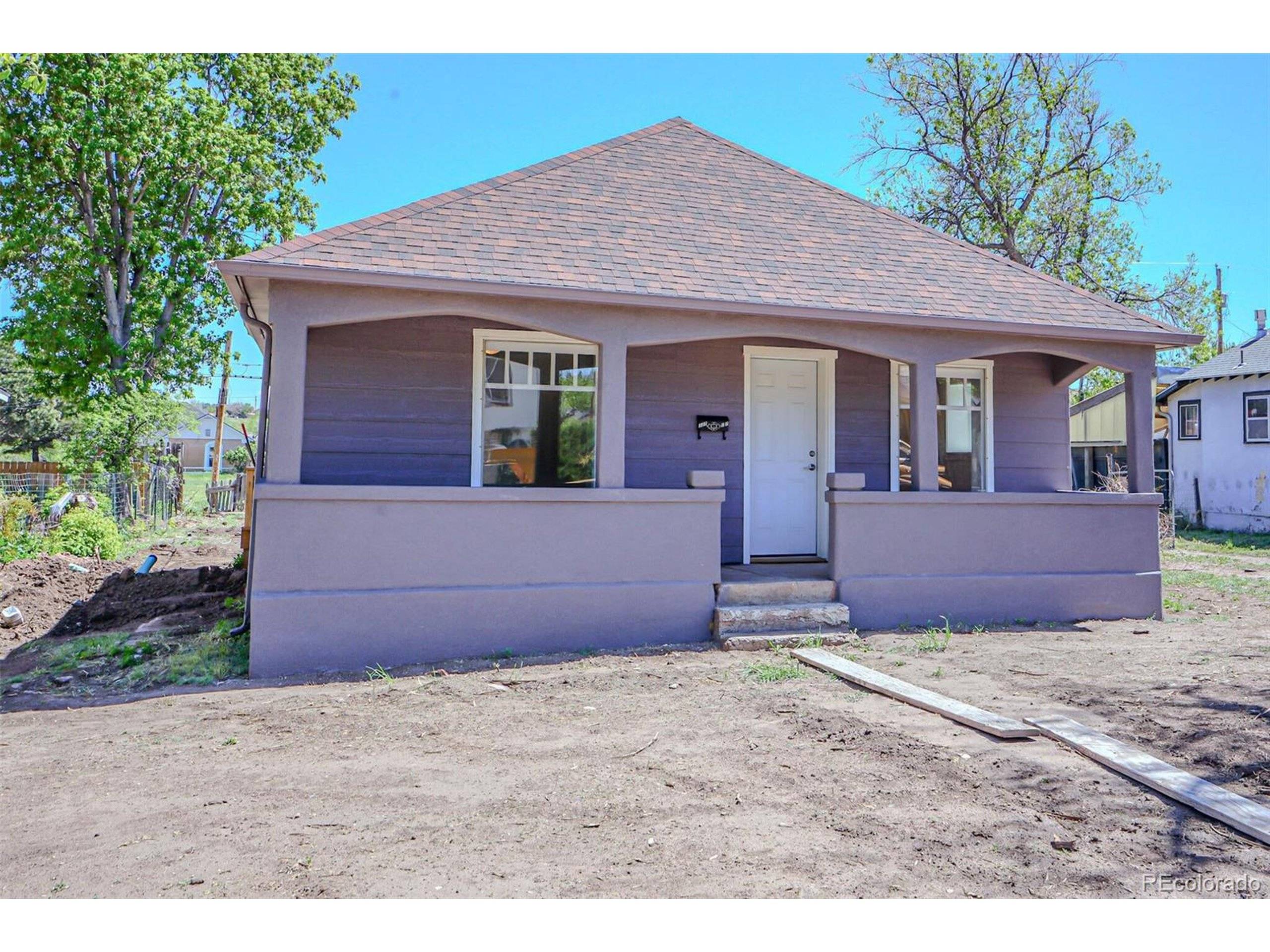 Walsenburg, CO 81089,327 E 7th St
