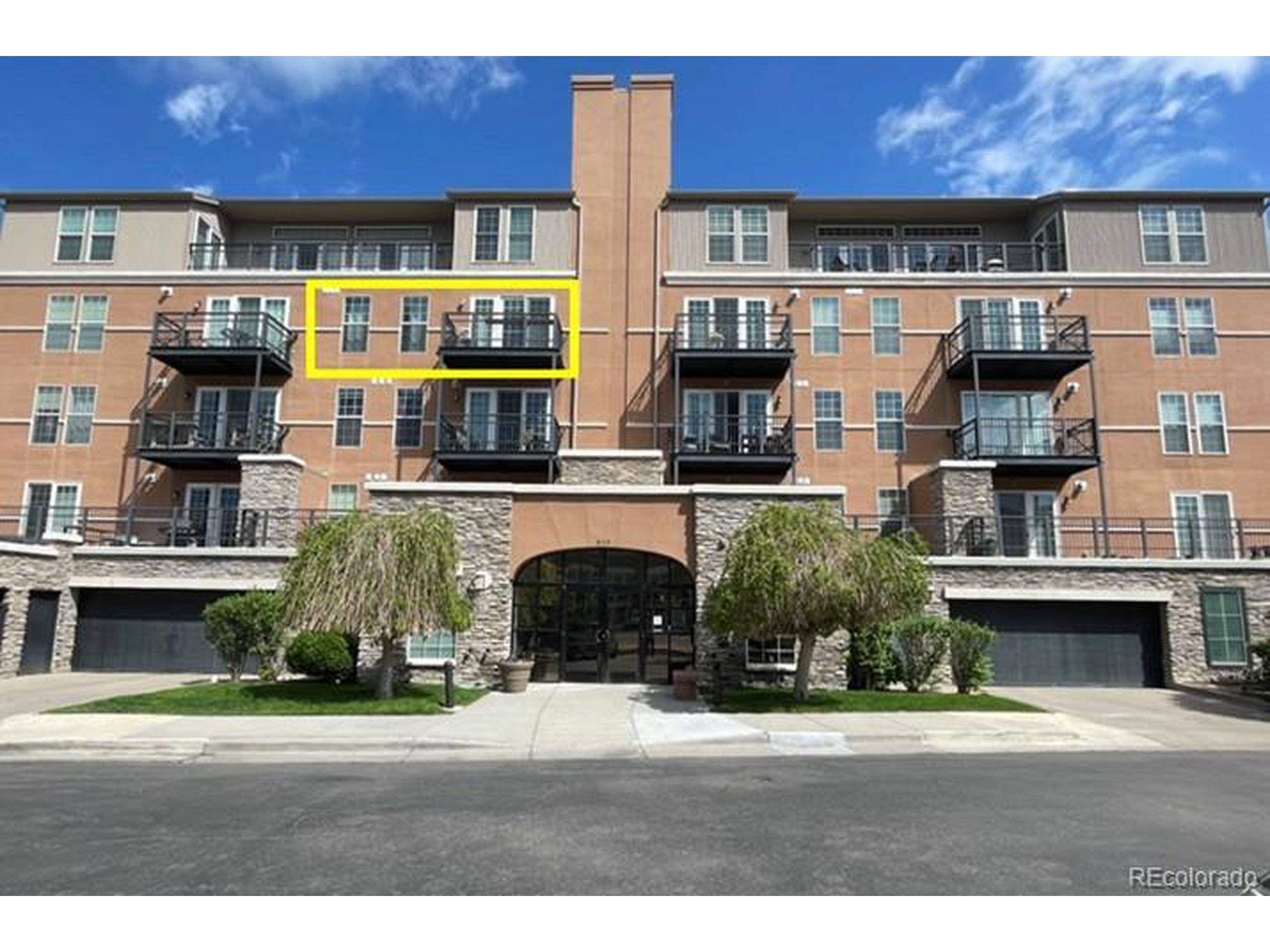 Golden, CO 80401,640 11th St #302