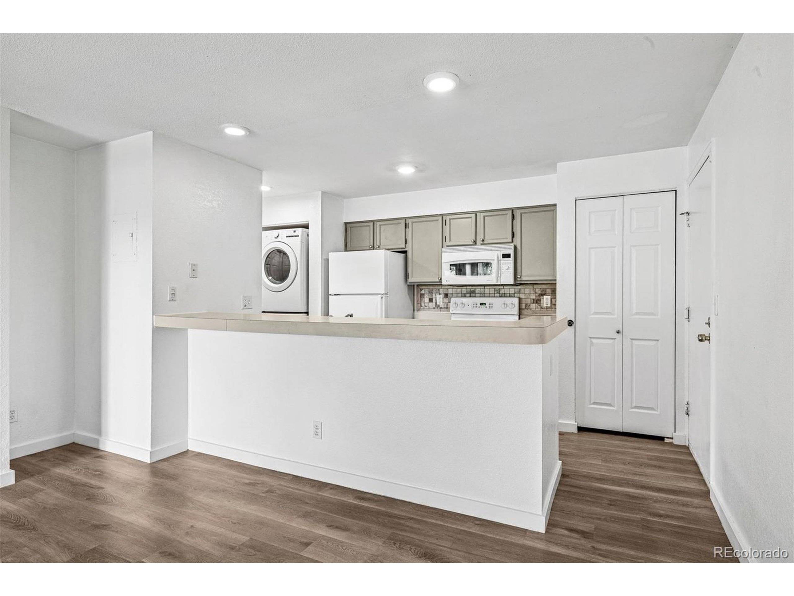 Littleton, CO 80123,4899 S Dudley St #7E