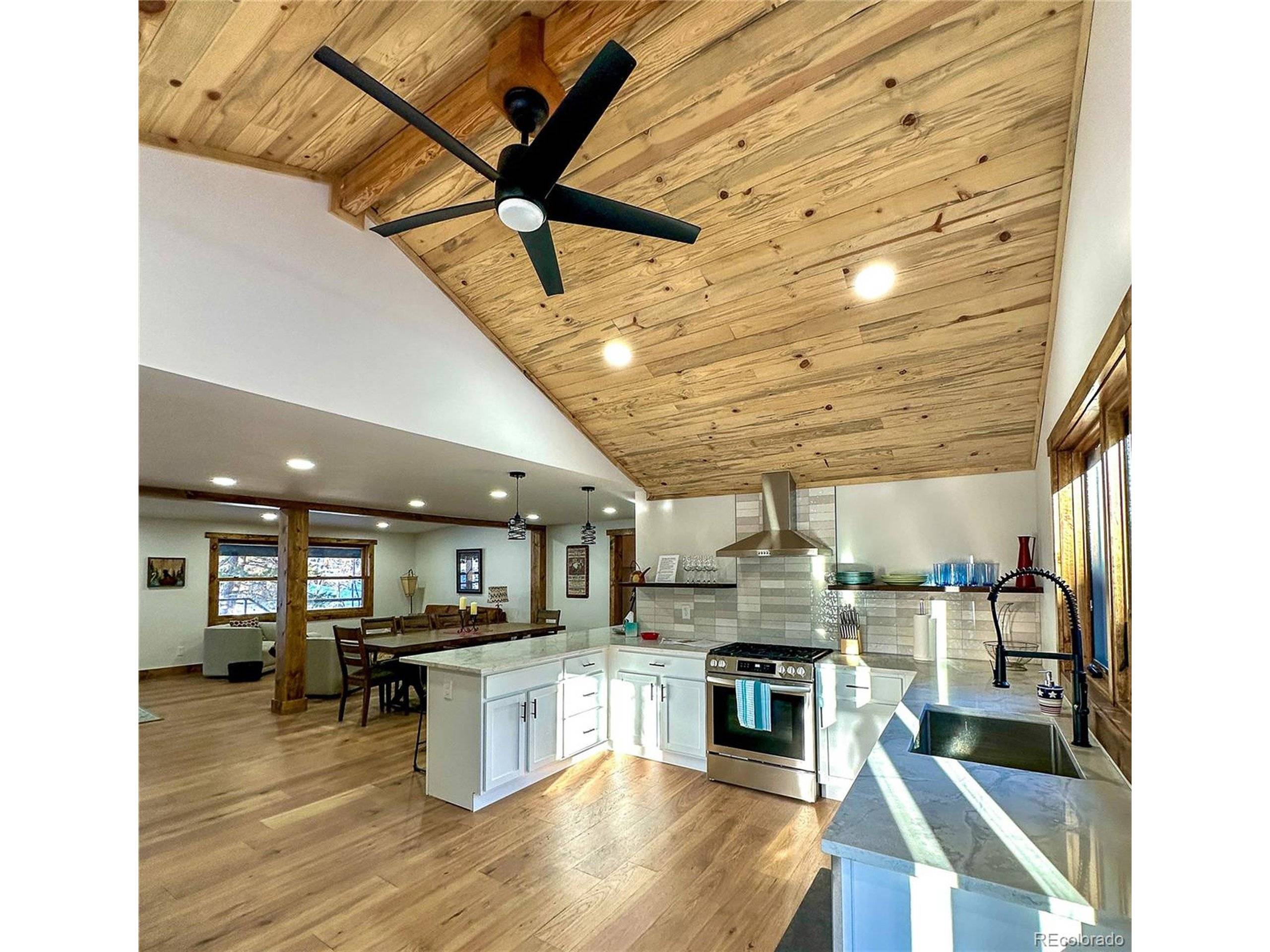Grand Lake, CO 80447,900 Tallaqua Dr