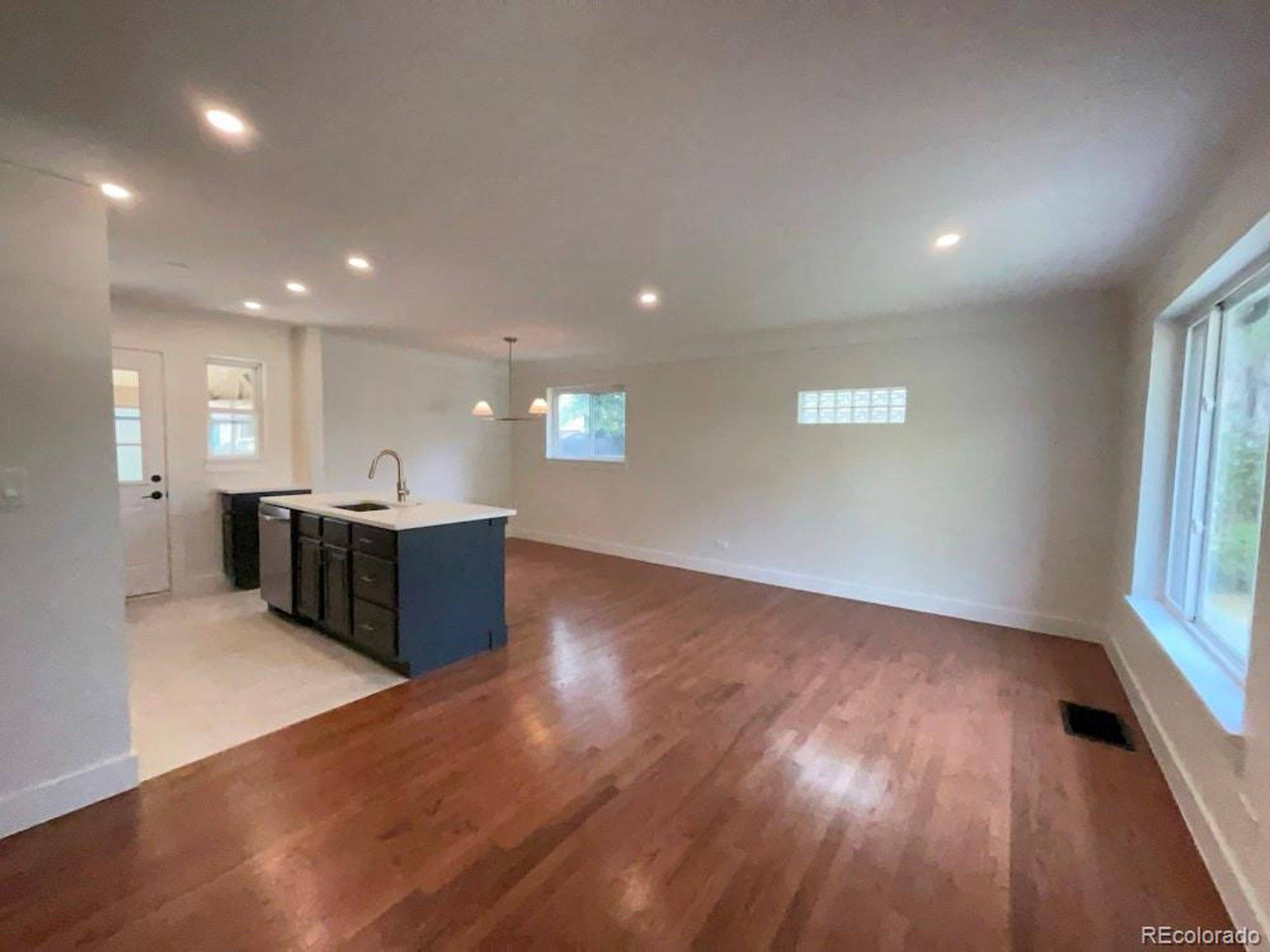 Denver, CO 80207,2988 Holly St